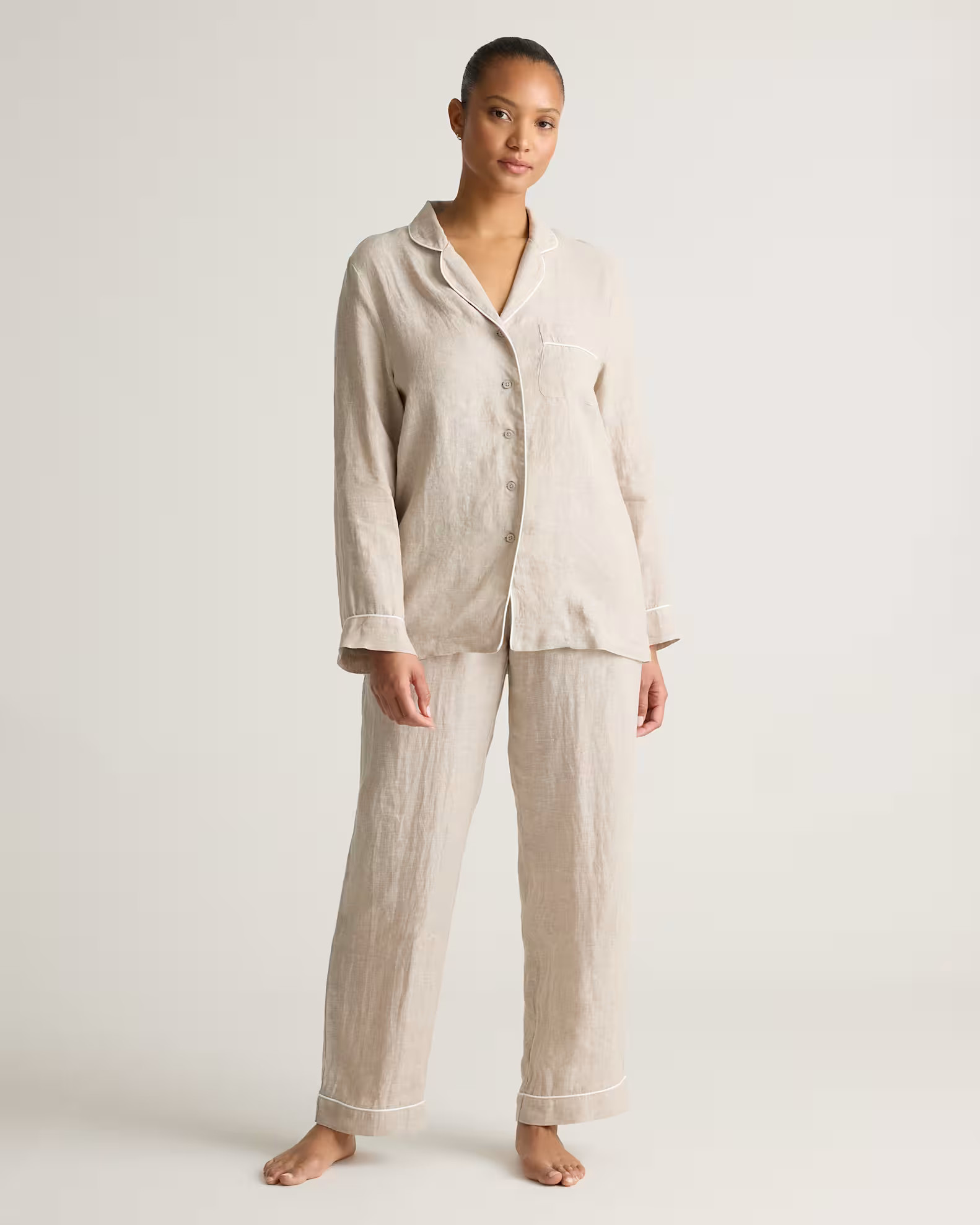 100% European Linen Long Sleeve Pajama Set with Piping in Flax | Quince