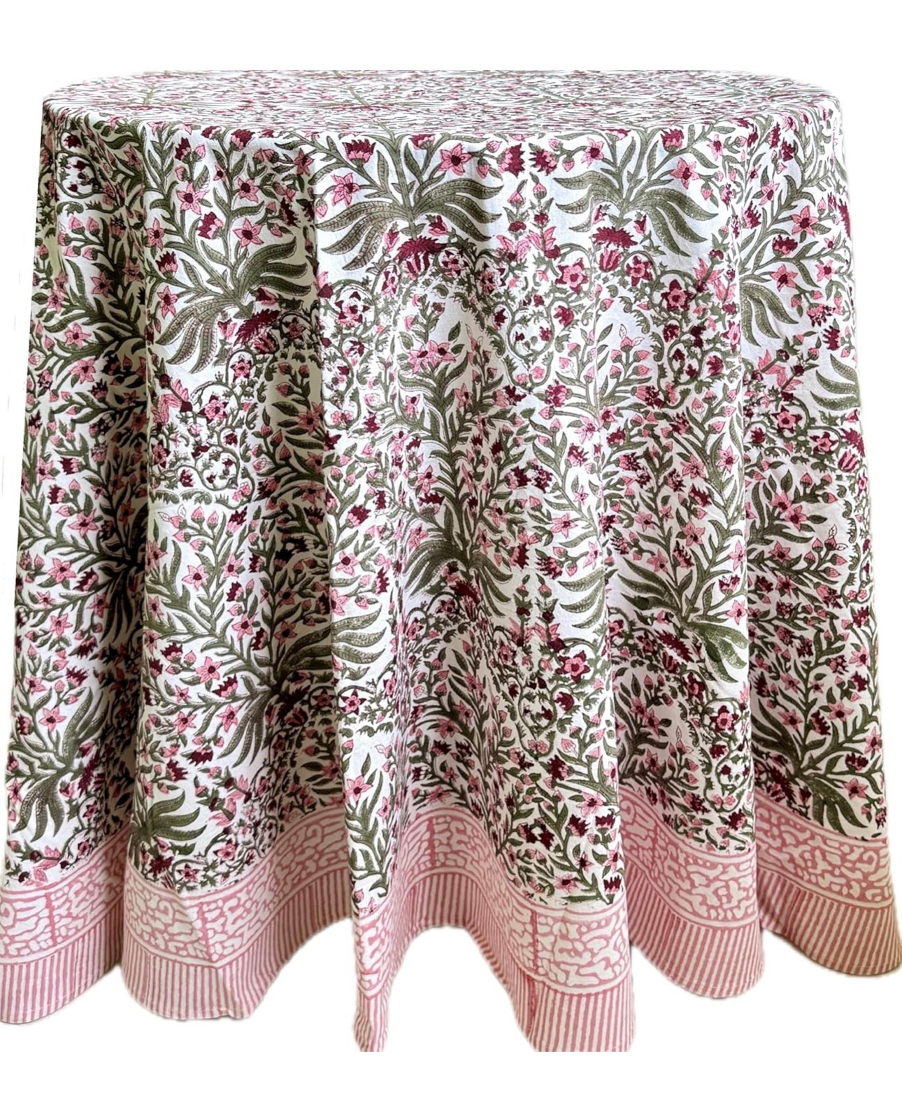 Floral tablecloth, Julia amory look-a-like, pink tablecloth, 

#LTKHome #LTKParties