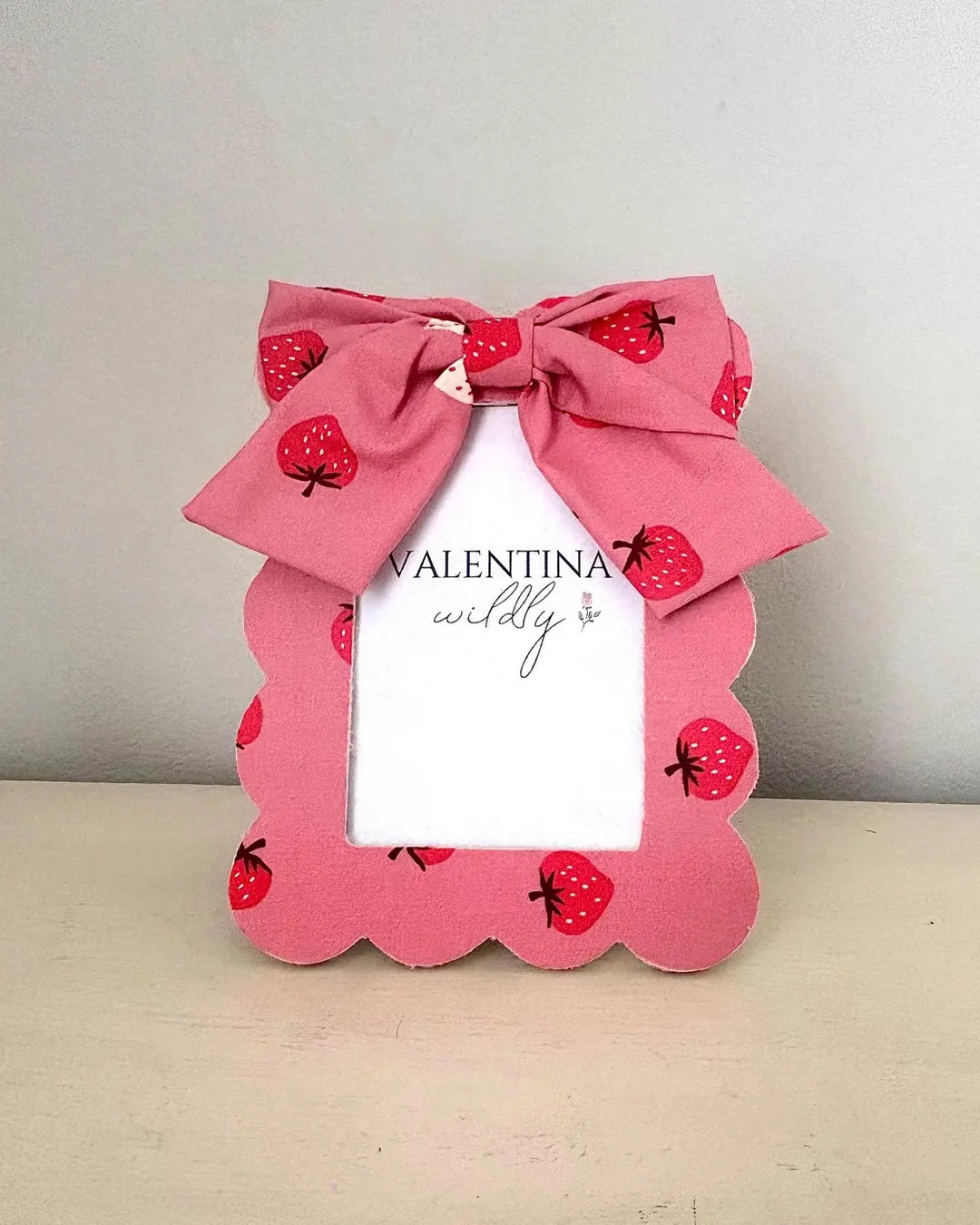 Strawberry fabric picture frame, fruit themed, scalloped frame 4x6 | Etsy (US)