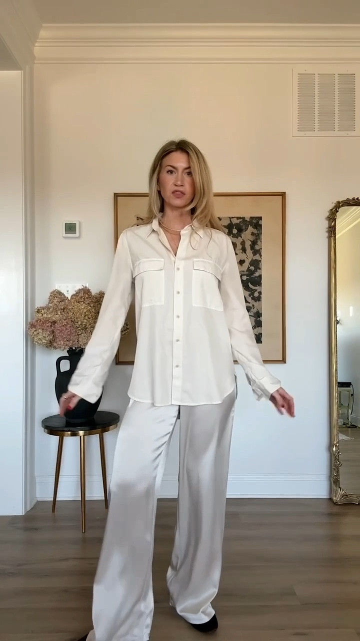 The @aritzia Winter Sale is almost over.  Up to 50% off site wide.  I am loving elevating my loungewear with the archer pant.  Machine washable, travel friendly, and TTS.  I’m wearing a size small, they run TTS. #AritziaPartner

Sweatshirt: runs oversized, wearing a S
Sweatpants: wearing a S
Denim top: runs oversized, wearing a S
Button up white blouse: runs oversized, wearing a S
Grey sweater: runs TTS, wearing a med. 


# LTKstyletips # LTKloungewear

#LTKSaleAlert #LTKSeasonal