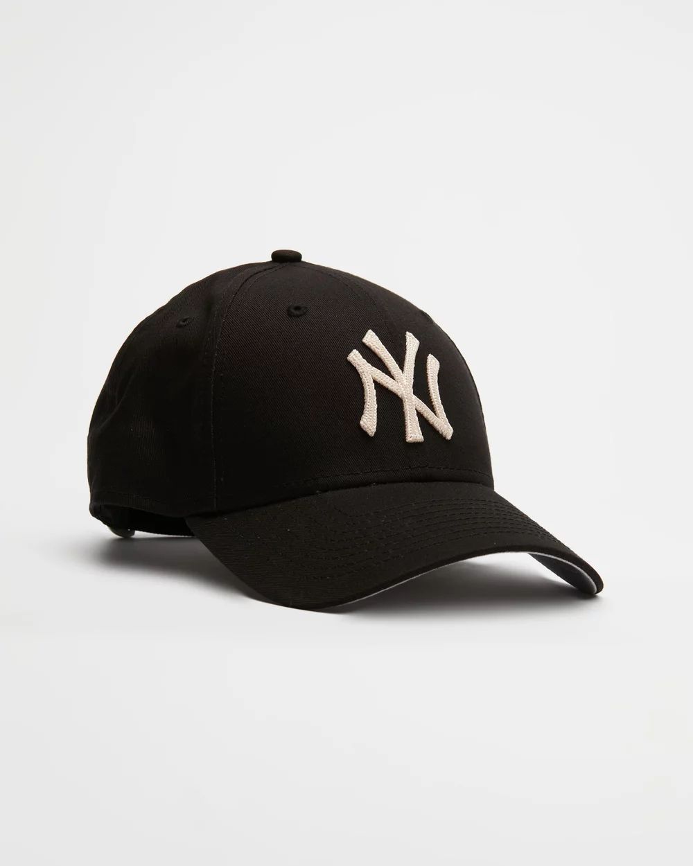 ICONIC EXCLUSIVE - 9FORTY CS New York Yankees Cap | THE ICONIC (AU & NZ)