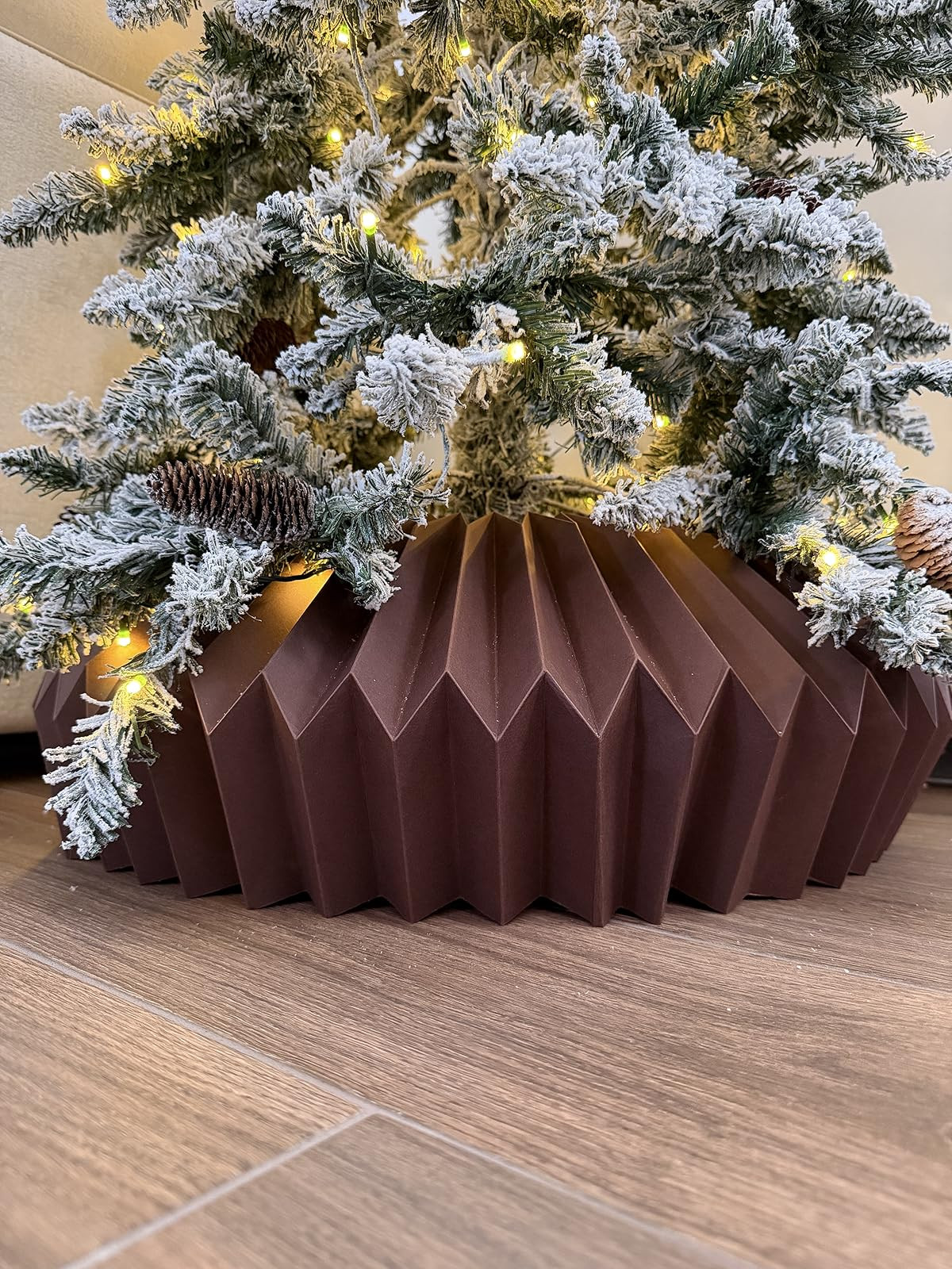 Honeycomb Christmas tree skirt! Adjustable to fit any size tree! Accordion style Christmas collar. Foldable for easy storage. Flocked downswept Christmas tree! | Amazon (US)