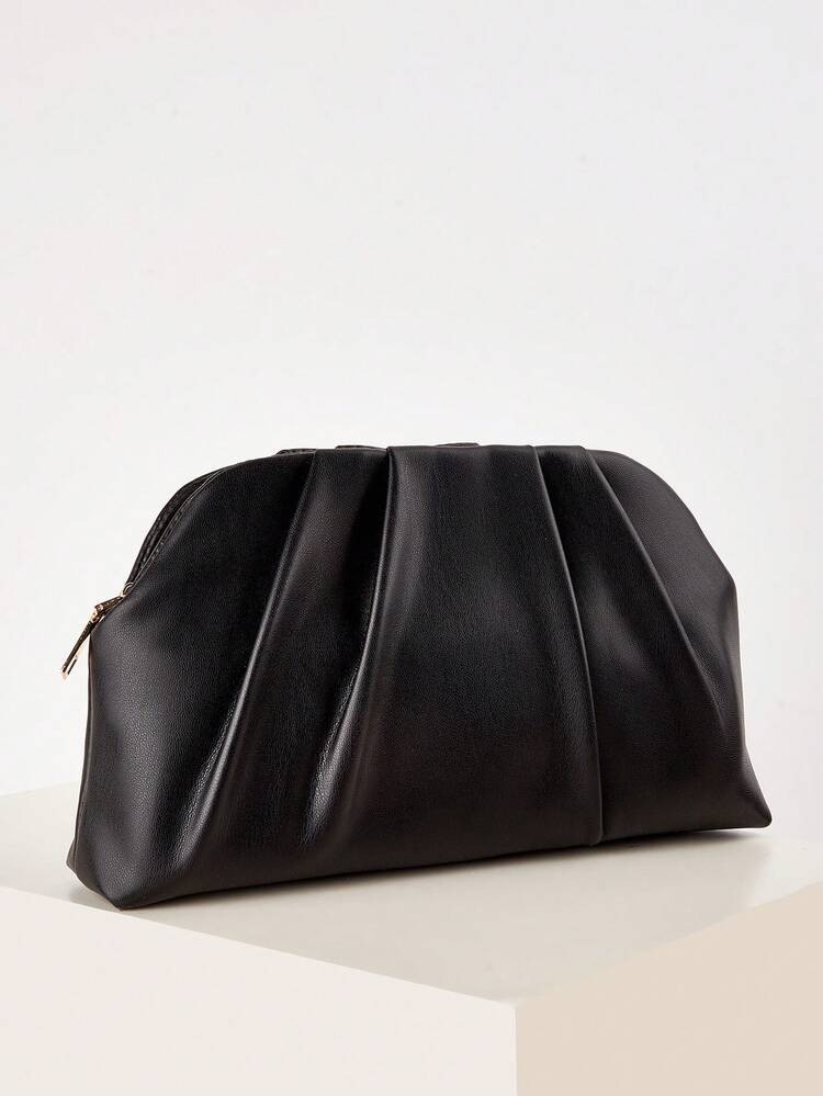 Black clutch  | SHEIN
