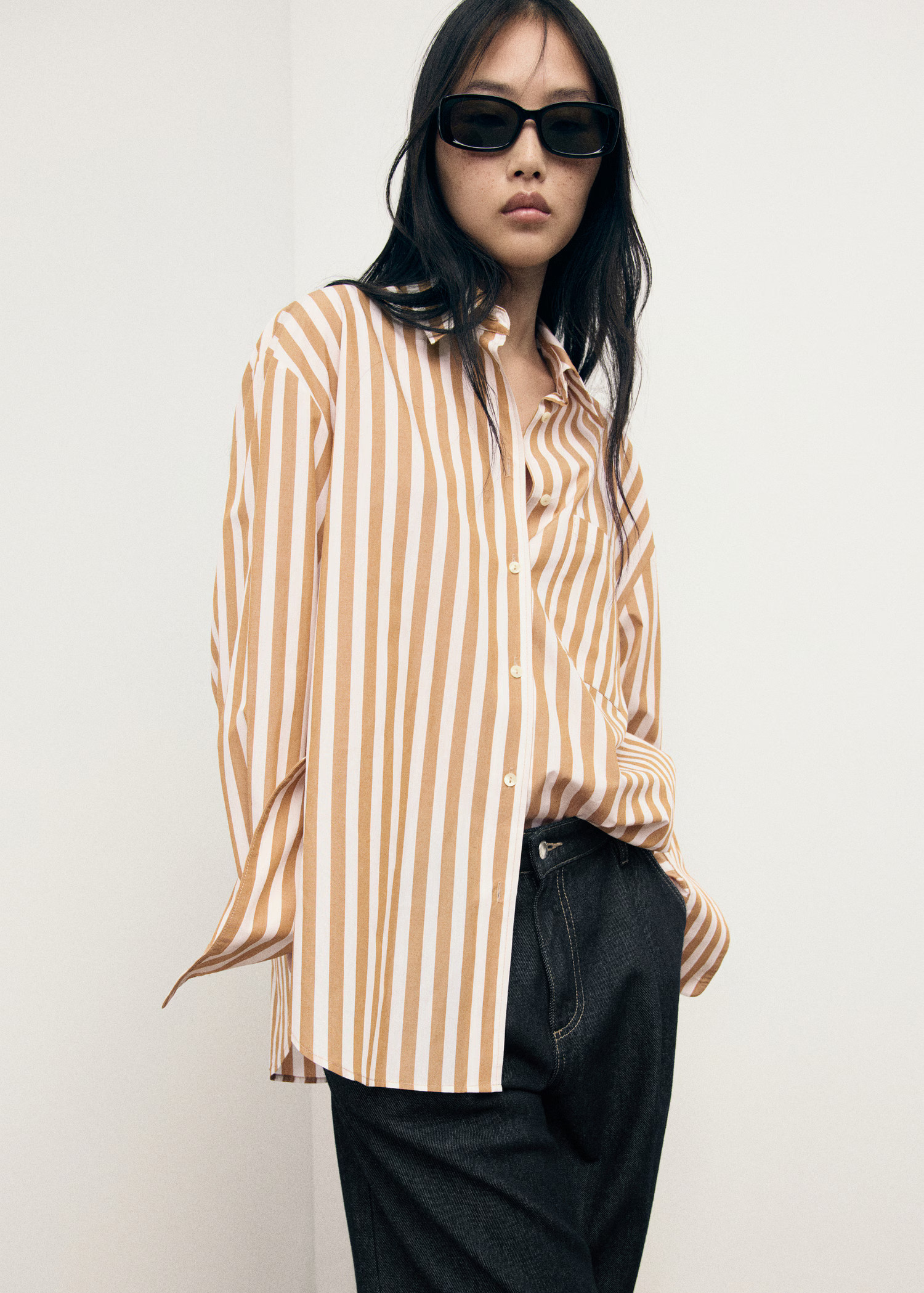 Wide-leg pleated jeans | Mango (US/MX/AU)