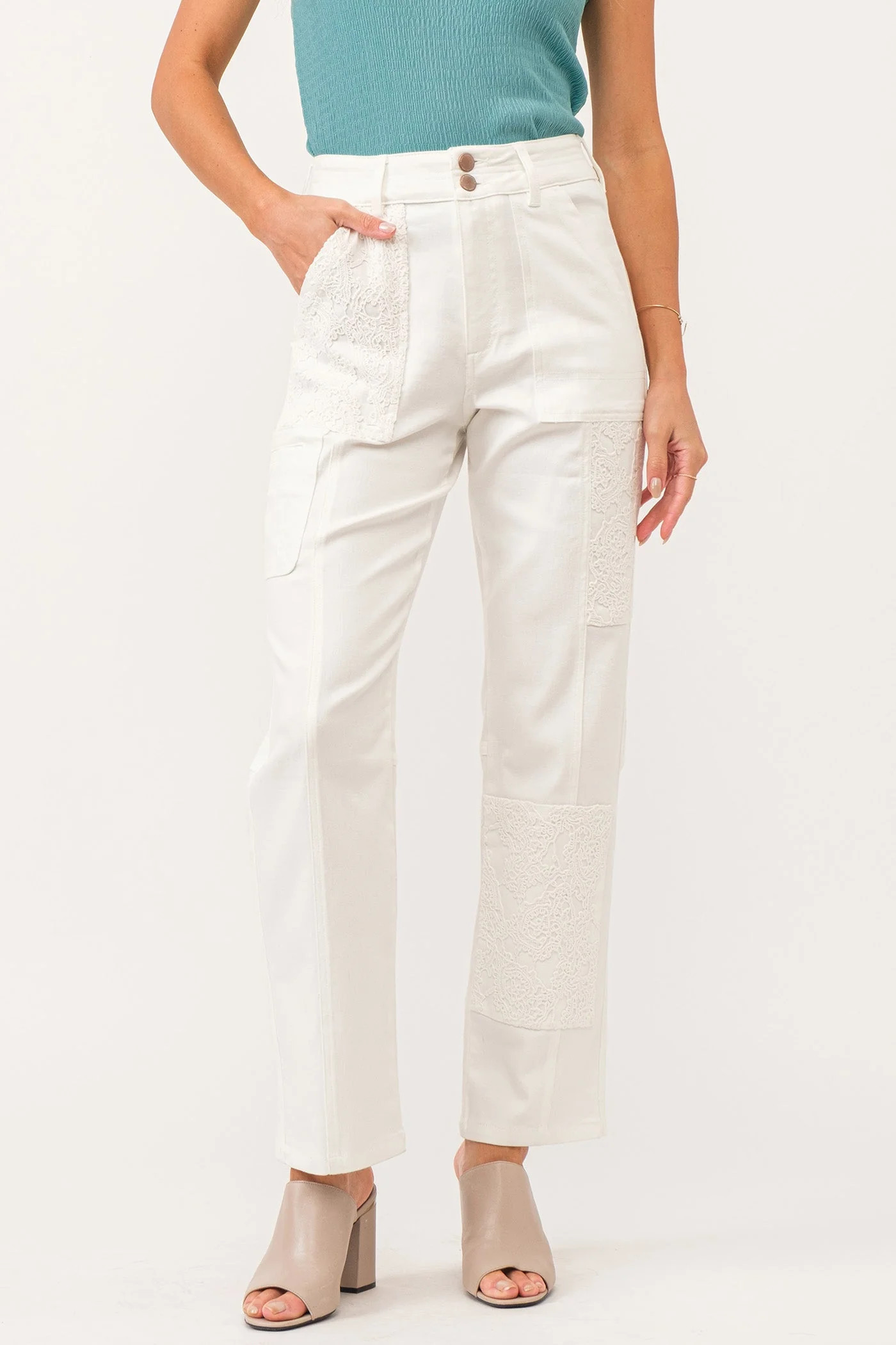 90S STRAIGHT LEG JEAN WHITE MOTIF WITH TENCEL LYOCELL FIBERS | Dear John Denim