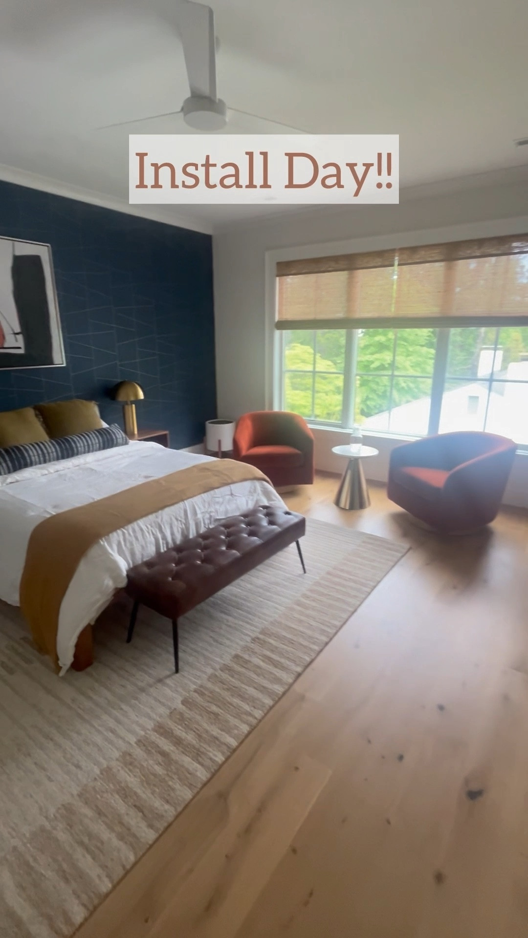 Mid century modern bedroom design. Guest bedroom. Bedroom interior design. Navy bedroom. Modern bedroom. Interior designer approved guest room. 

#LTKHome