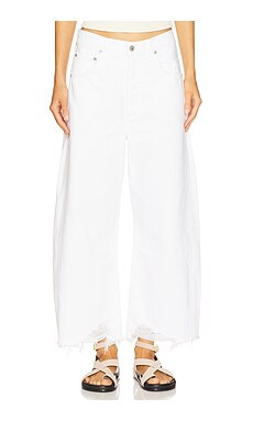 JEANS ACCORCIATI AYLA from Revolve.com | Revolve Clothing (Global)