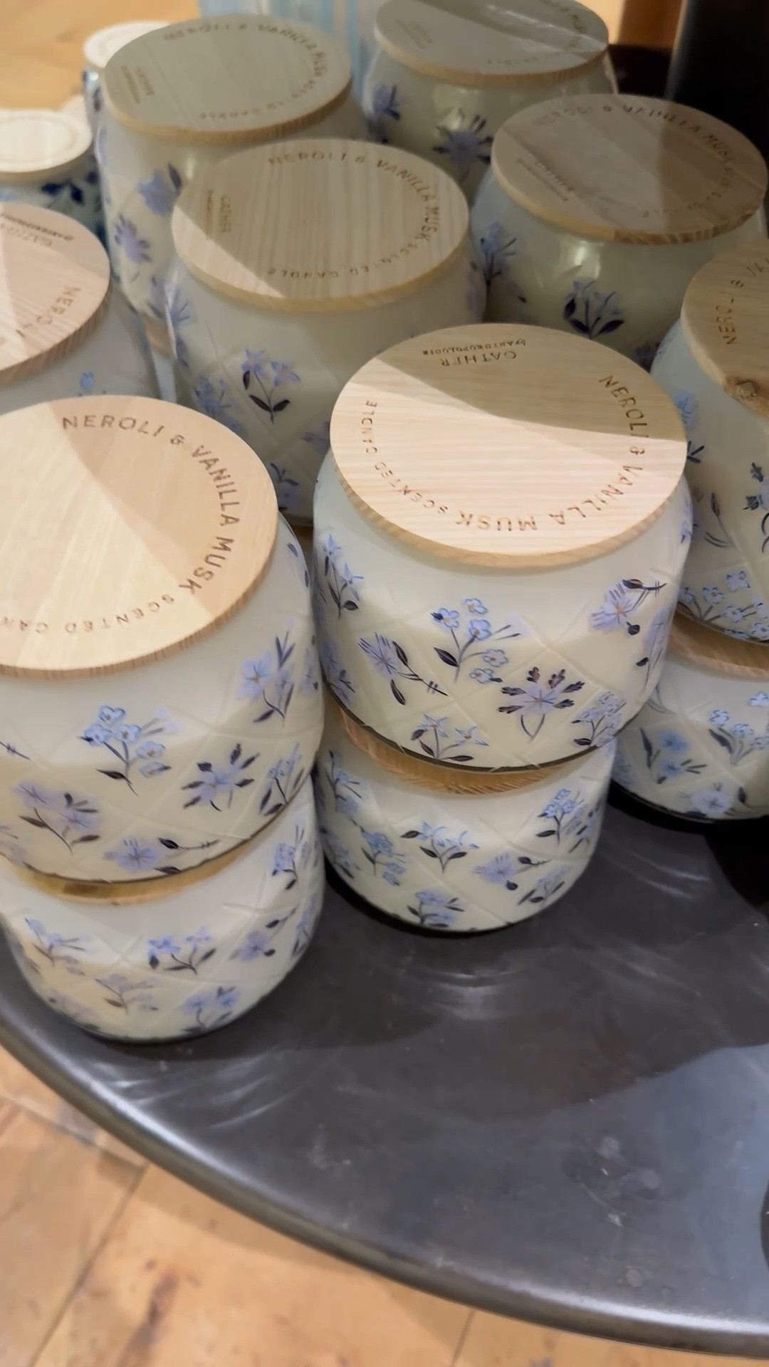 Pretty spring candles!  Home refresh, mother day gift 

#LTKHome #LTKSeasonal #LTKdayinmylife