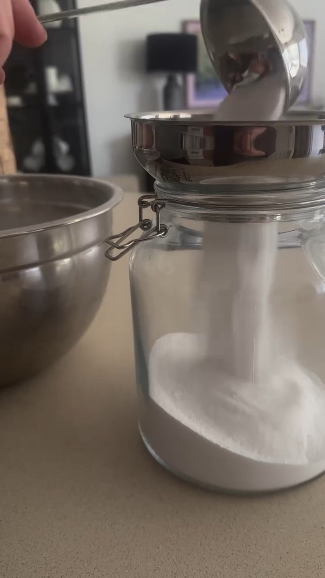 Never buying laundry detergent again 💚 

After cycling through so many clean laundry detergent brands, we never found one that fully cleaned our clothes and didn’t make them smell weird / moldy. (I was also kind of shocked how many called themselves “clean” but weren’t after I checked the label or the Yuka app). 

This is our #homemade laundry detergent! (it’s also way, way cheaper).

How to make it: 
- 2 cups sodium carbonate
- 2 cups baking soda
- 4 drops of lavender or lemon essential oil

Then put in 2-3 tablespoons of white vinegar to keep fabric soft / antimicrobial / antibacterial for each load. 

#LTKdayinmylife #LTKselfcare #LTKHome