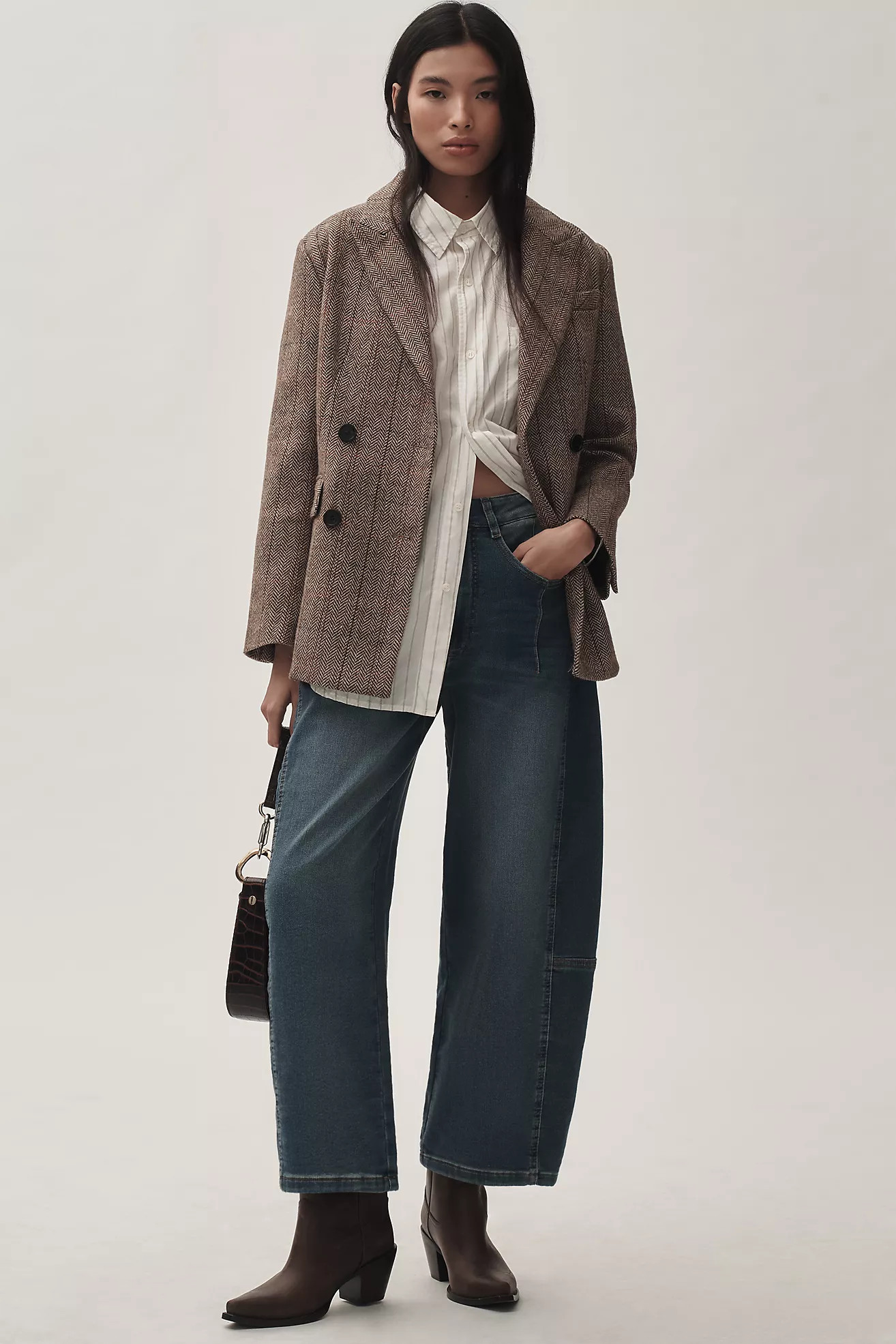 The Kenna Mid-Rise Heritage Barrel Jeans by Pilcro: Jeanweaver Knit Edition | Anthropologie (US)