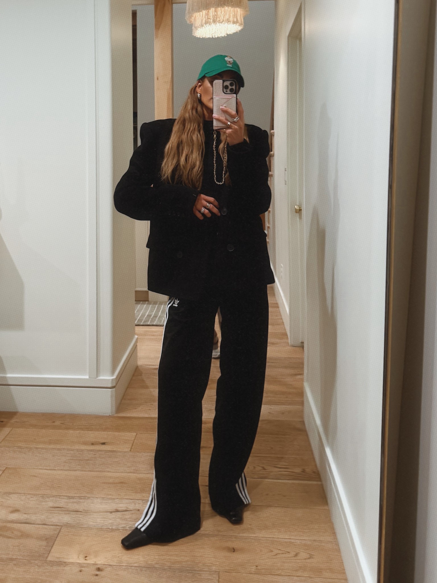 Actually obsessed with this fit

