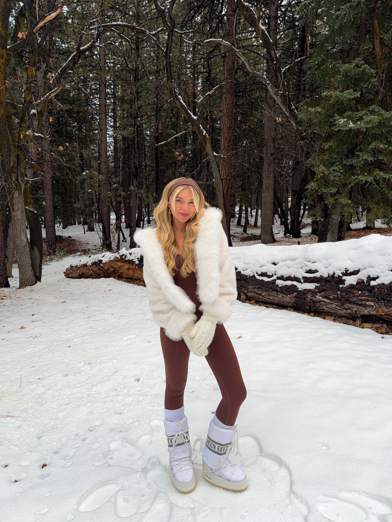 Snow outfit 

#LTKHoliday #LTKCyberWeek #LTKSeasonal