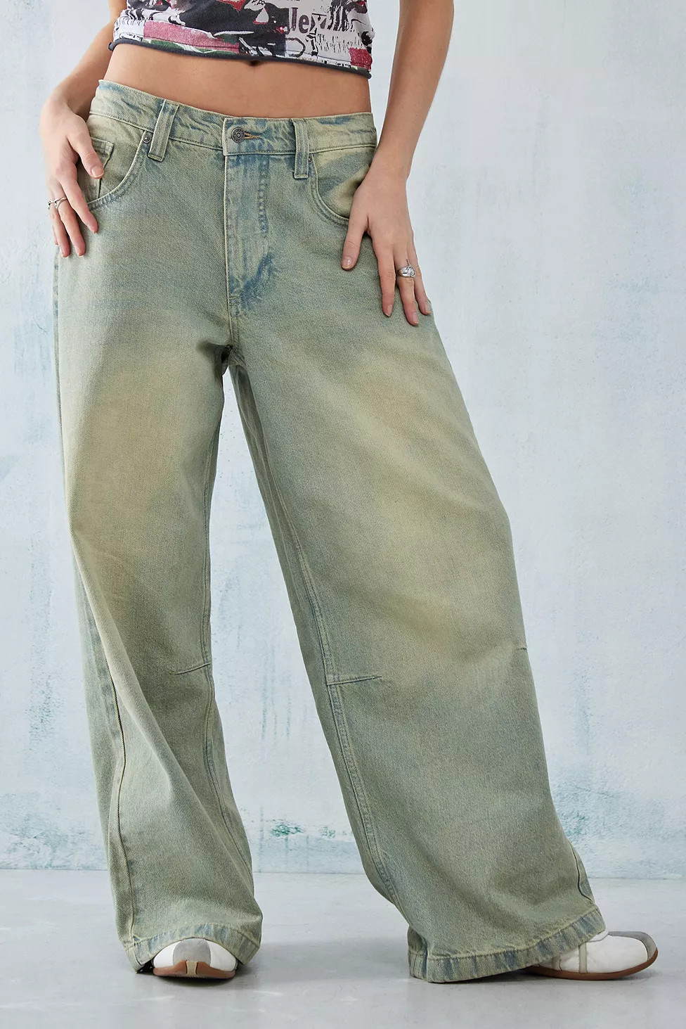 Jaded London Tinted Light Wash Colossus Jeans | Urban Outfitters (EU)