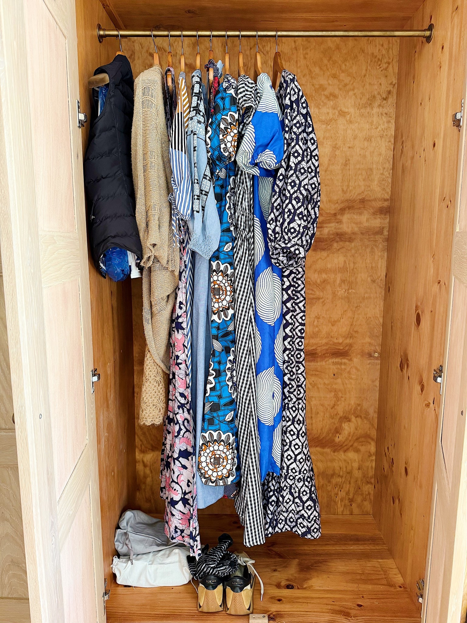 We often take long trips abroad - one week in one place, a few days in another and perhaps a week some place else with a different climate or activity. I try to pack thoughtfully for each leg of the trip. Here’s what I packed for 5 days and 4 nights in Stellenbosch - one of South Africa’s wine regions.

#capetown
#southafrica

#LTKOver40 #LTKTravel #LTKgrwm