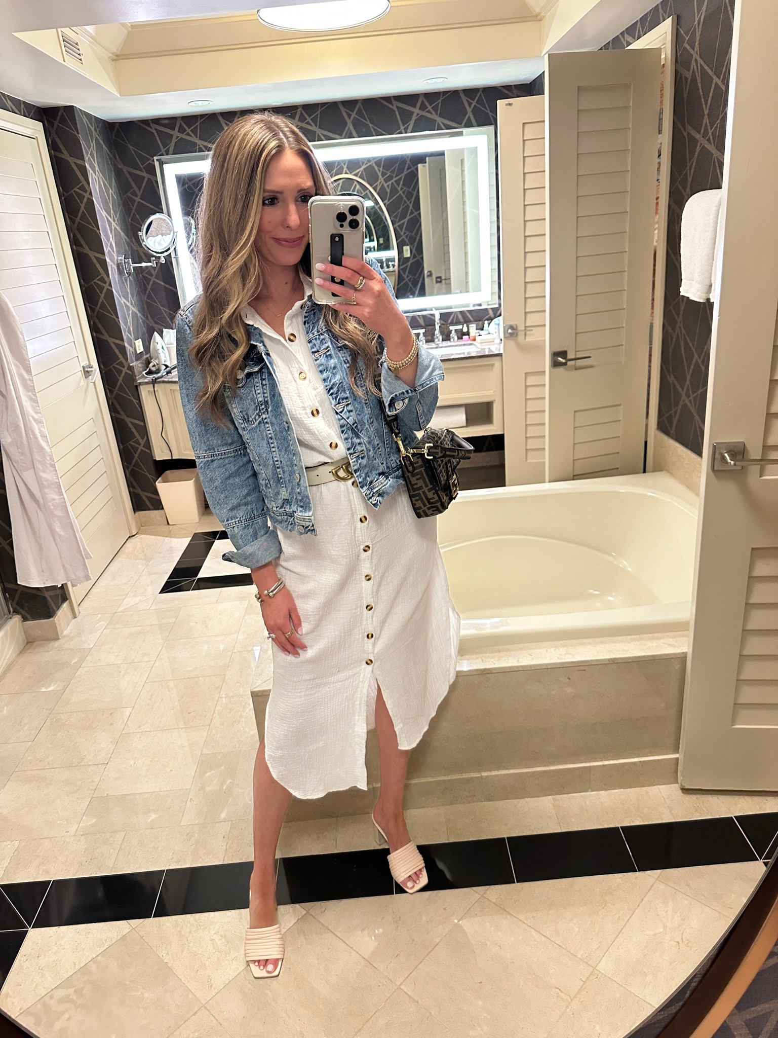 Amazon fashion / spring dress / spring outfit 

Small in the jacket and dress. 7 in the sandals 


#LTKshoecrush #LTKstyletip #LTKunder50