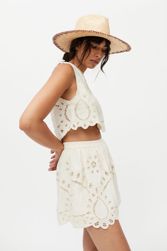 UO Mila Lace Mini Skirt | Urban Outfitters (US and RoW)