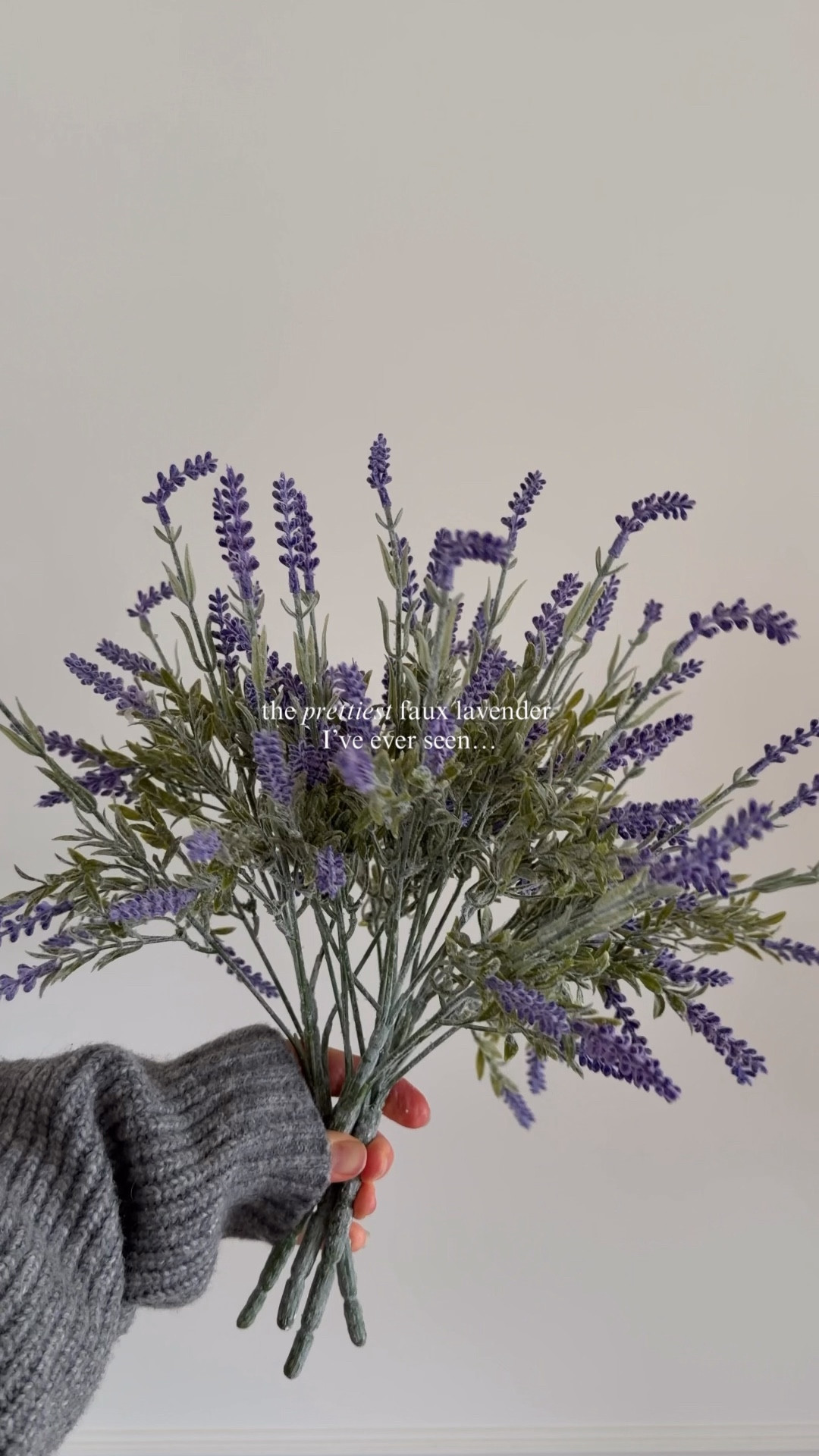 an Amazon find under $15… and it comes with two big bundles! I only used one bundle per vase and it still feels so full. 

I originally bought these for outside… but the second I opened them I knew they weren’t even going to make them out there 😅
so I’ve since ordered more for every room and for outside before even telling you… just in case they sell out 🤭



#LTKcanada #LTKhome #LTKsale