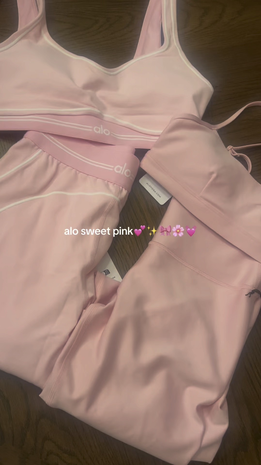 alo yoga sweet pink🩷 alo yoga sets pink sets pilates outfits pink workout sets cute pink workout outfits sweet pink alo yoga 

#LTKActive