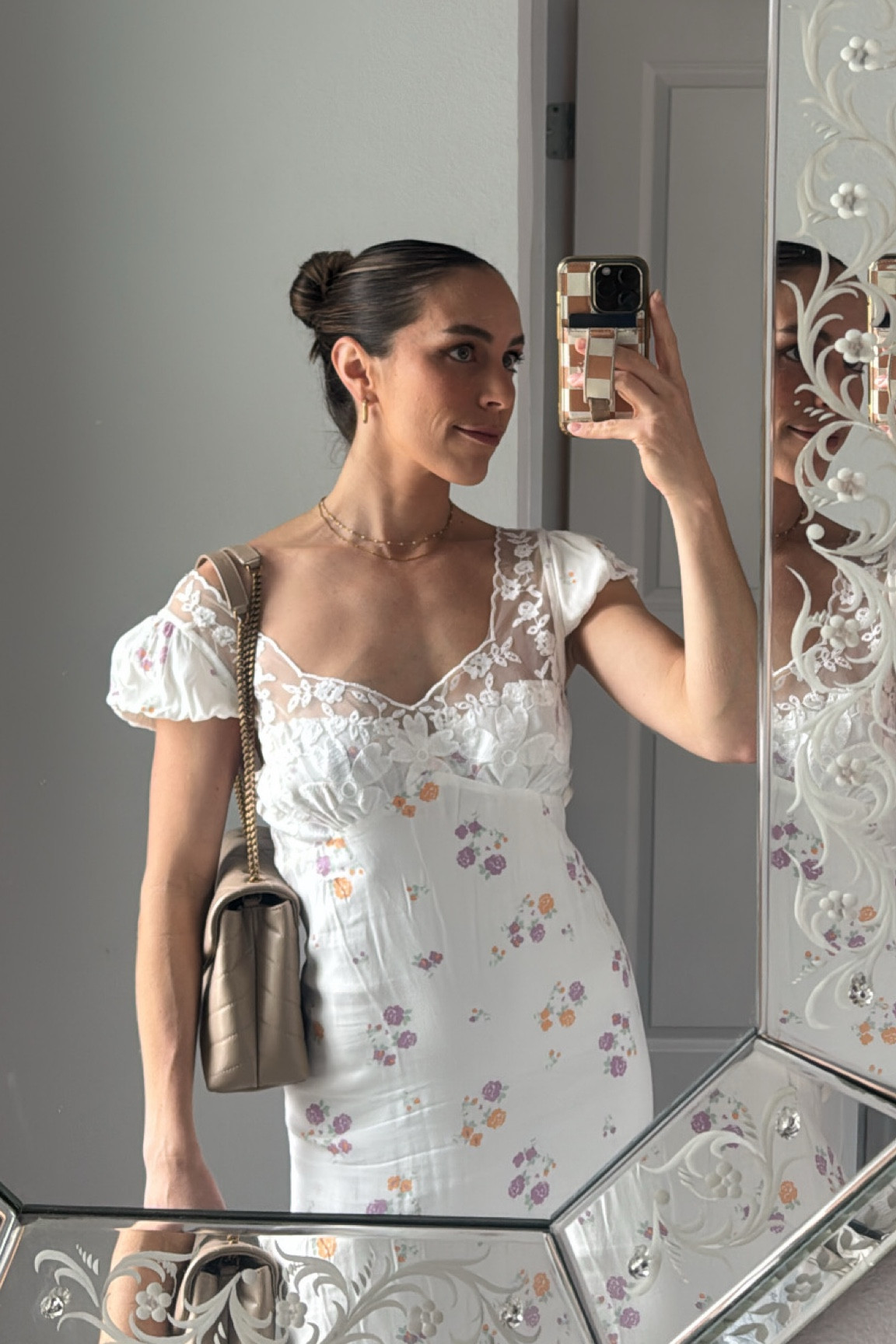 Here is everything I use to create my slick back hairstyle for dirty hair days 