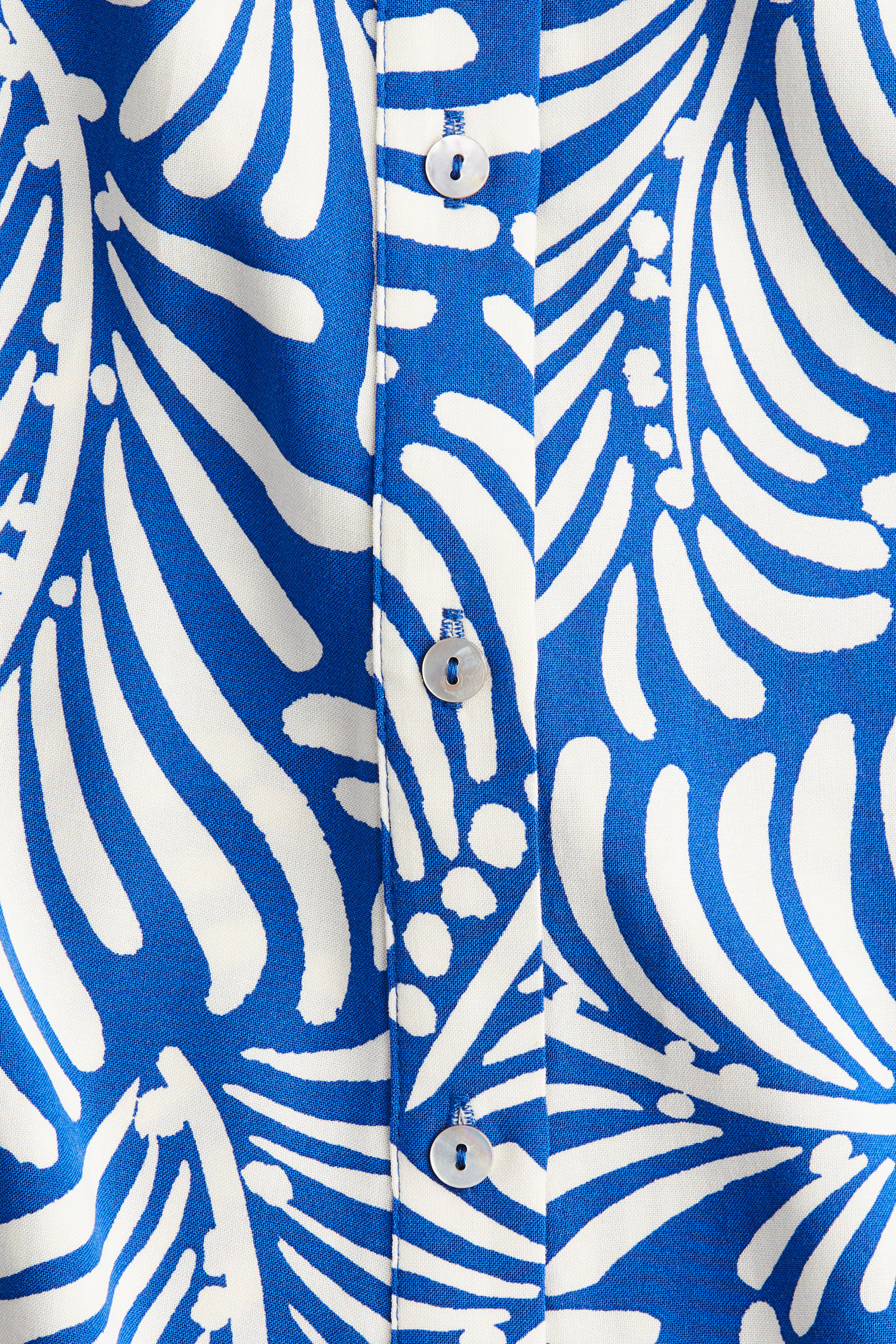 Bright blue/white patterned | H&M (US + CA)