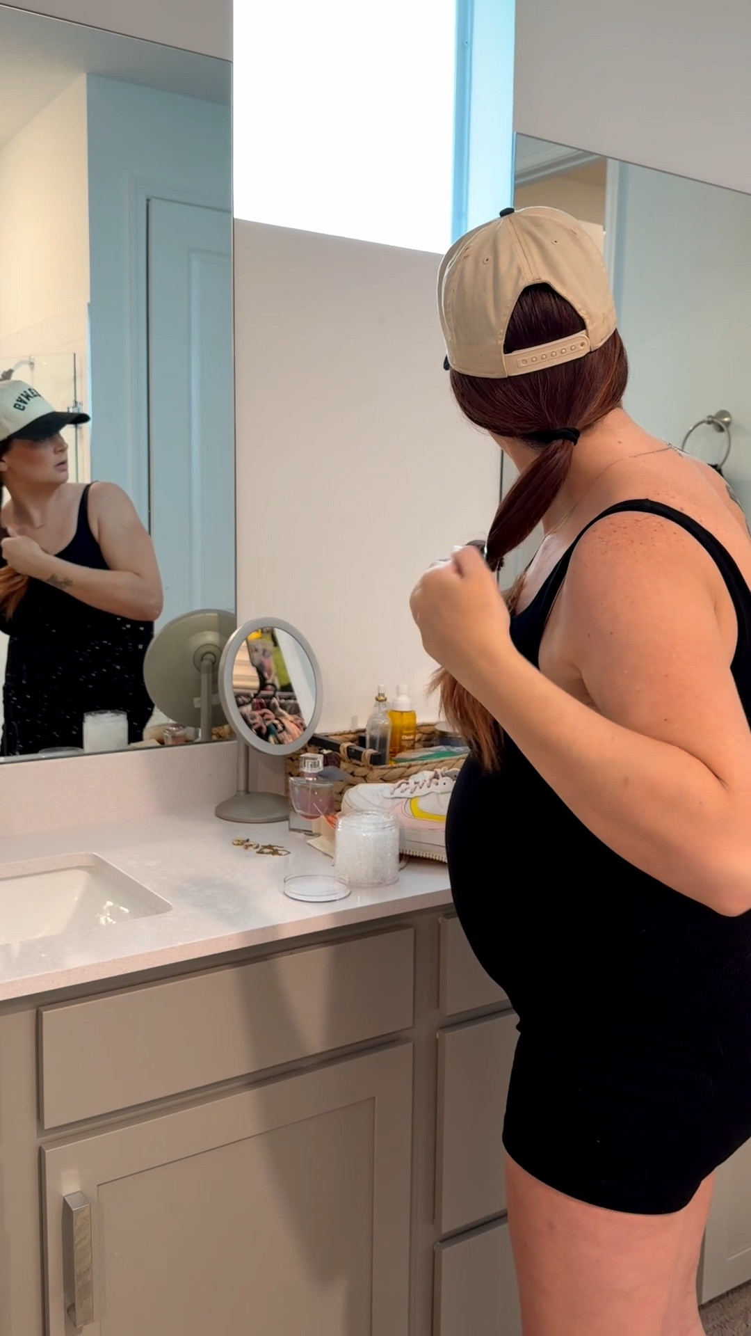 sports mom ootd #sportsmom #momootd

#LTKootd #LTKmorningroutine #LTKdayinmylife