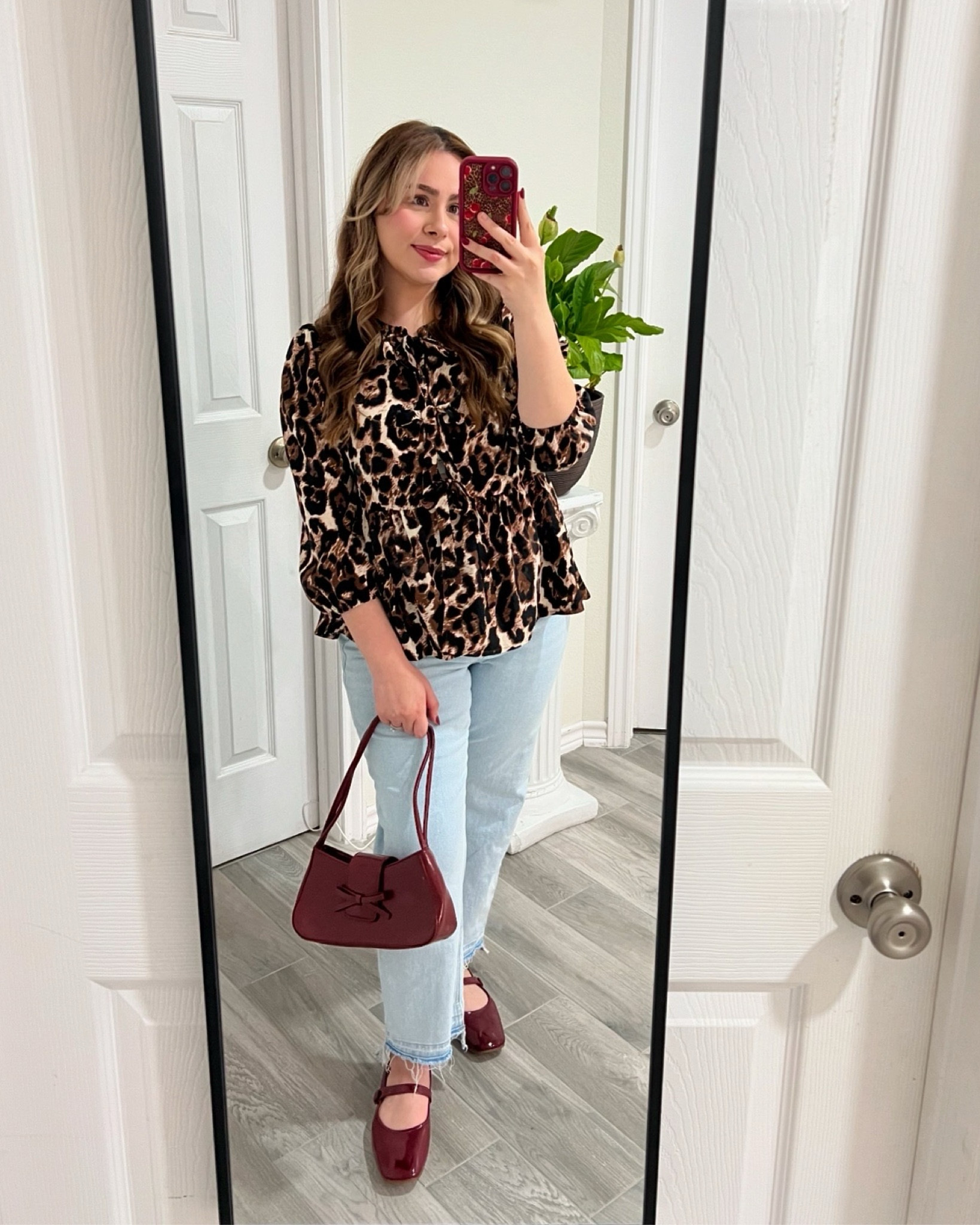 Purse and shoes are SHEIN 
Top is tts 
Jeans are old navy but sold out! I linked similars! 

#LTKMidsize #LTKSeasonal #LTKStyleTip