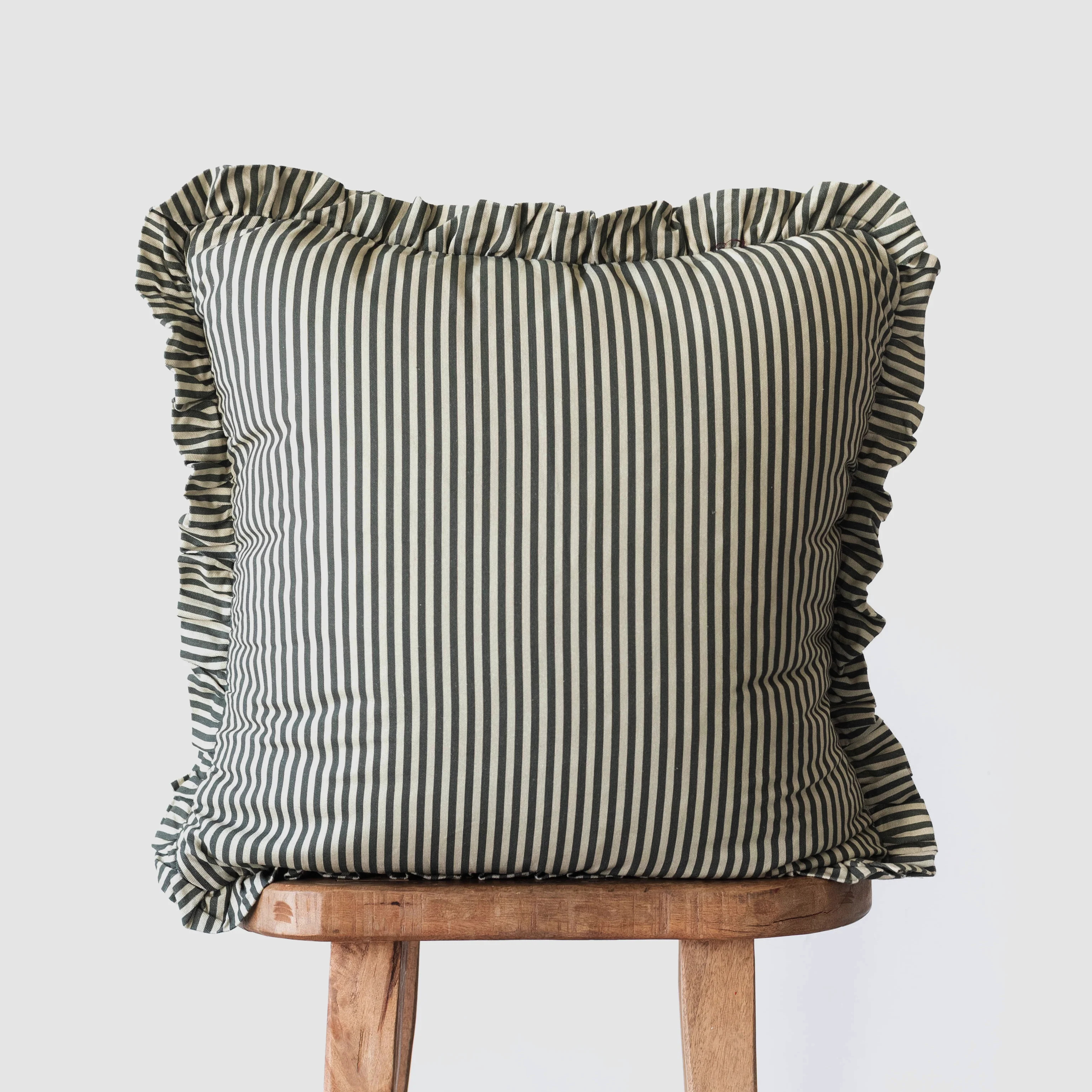 Willow Ruffle - 18" | 22" | 26" | 12x20" | 12x40" | Woven Nook