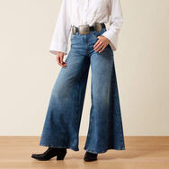 Ultra High Rise Iris Super Wide Leg Jeans | Ariat (US)