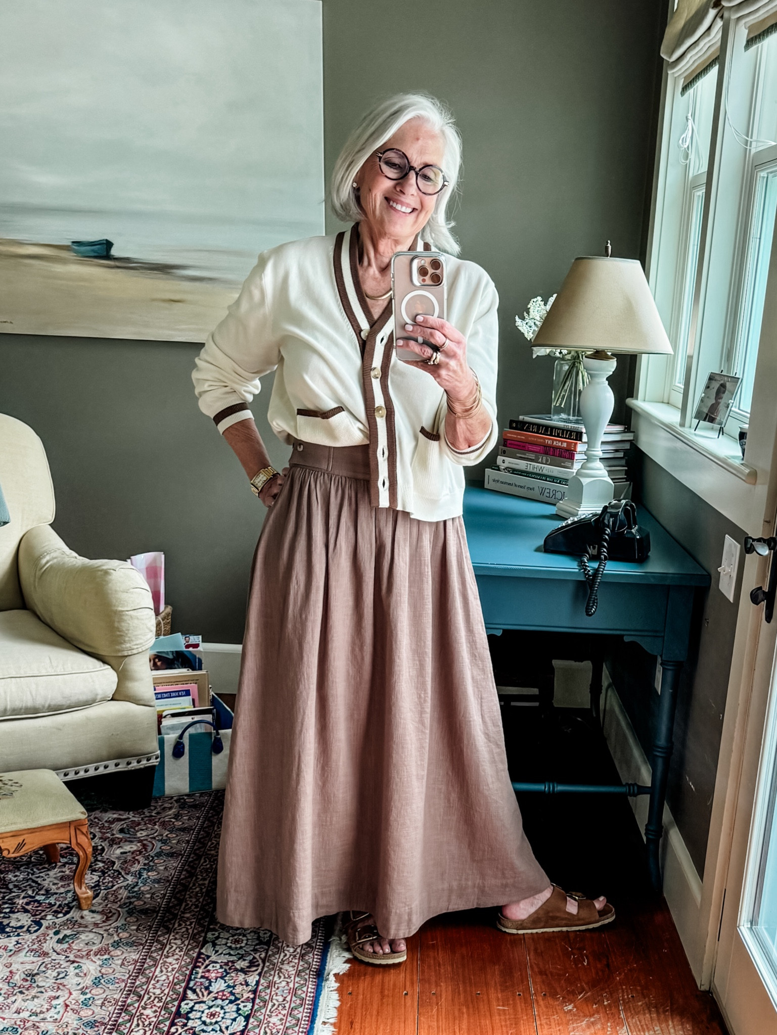 And this Thursday a moment for the comfiest Mother’s Day outfit to date!

#LTKStyleTip #LTKSeasonal #LTKOver40