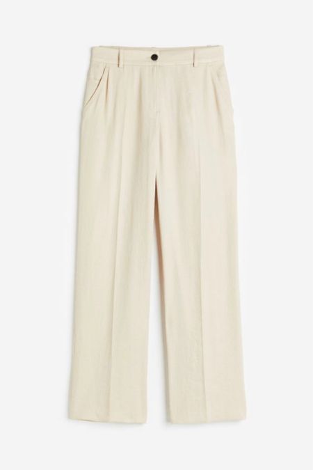 Beige straight trousers

H&M are coming out with some great trousers for Spring/Summer. These are so lightweight and flowy & have the feeling of linen. I’ll just style them simply with a black or white vest top and sandals. 

I picked mine up in my usual trouser size from H&M so no need to size up.

#LTKeurope #LTKunder100 #LTKunder50