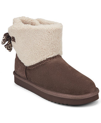 Women's Wing Round Toe Casual Cozy Ankle Booties | Macy's