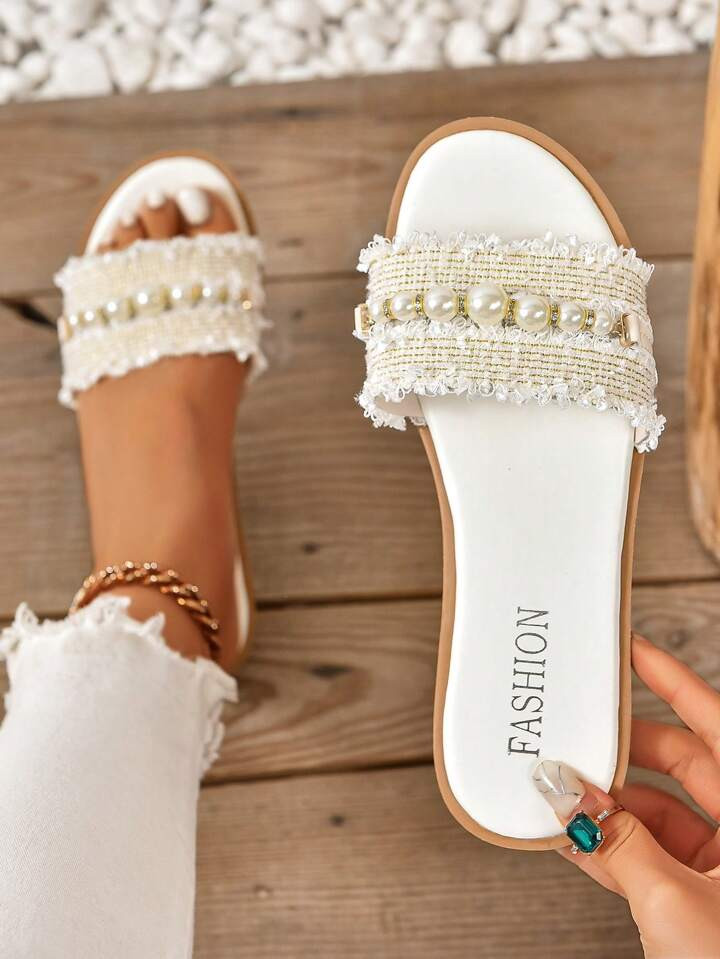 New Style Fashionable Flat Sandals/Slippers For Women In Plus Size Anti-Slip Valentines | SHEIN