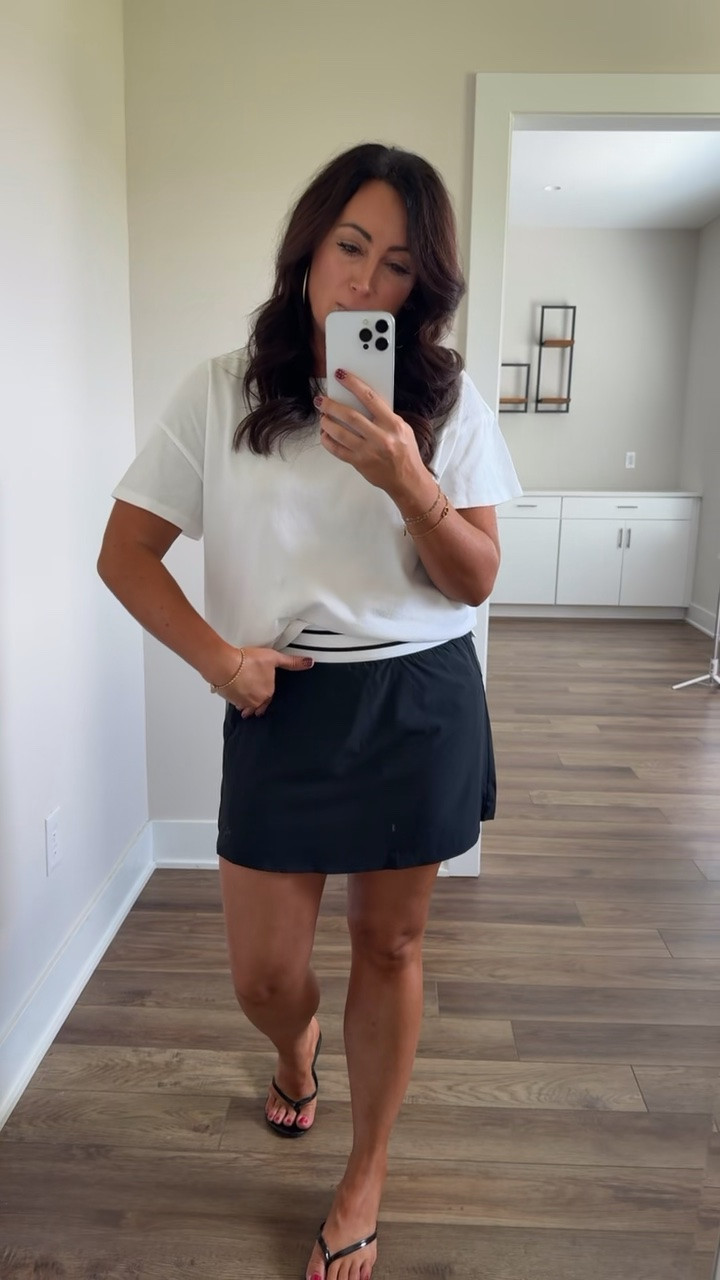 Weekly Target Tuesday finds 🎯 This athletic look is great, built in shorts and a little longer in the back! @Target

#LTKootd #LTKSeasonal #LTKActive