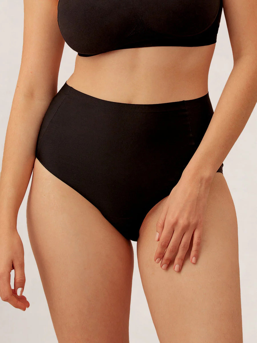 Truekind Seamless Brief Shapewear Black M - XL | Shapermint