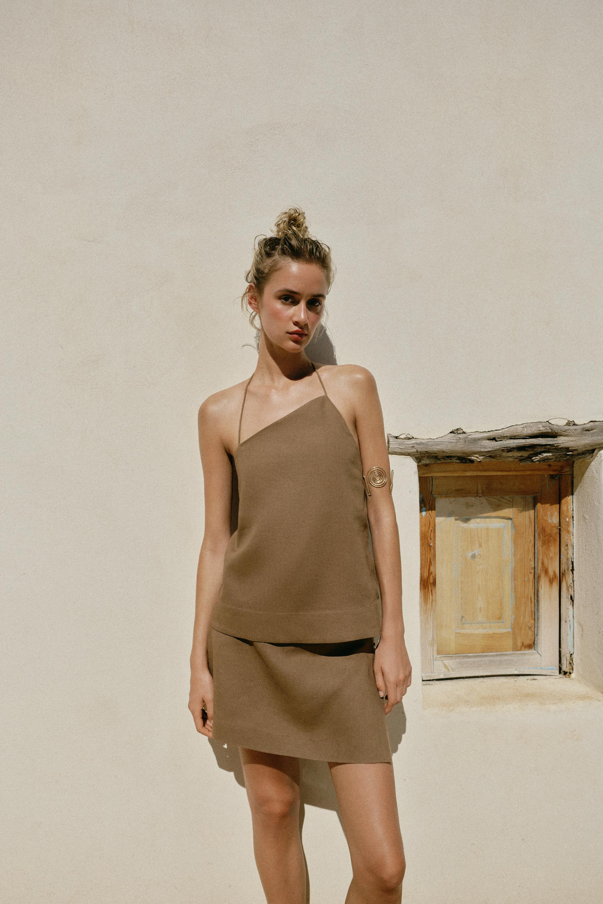 LINEN BLEND HALTER TOP WITH BEADS | Zara UK