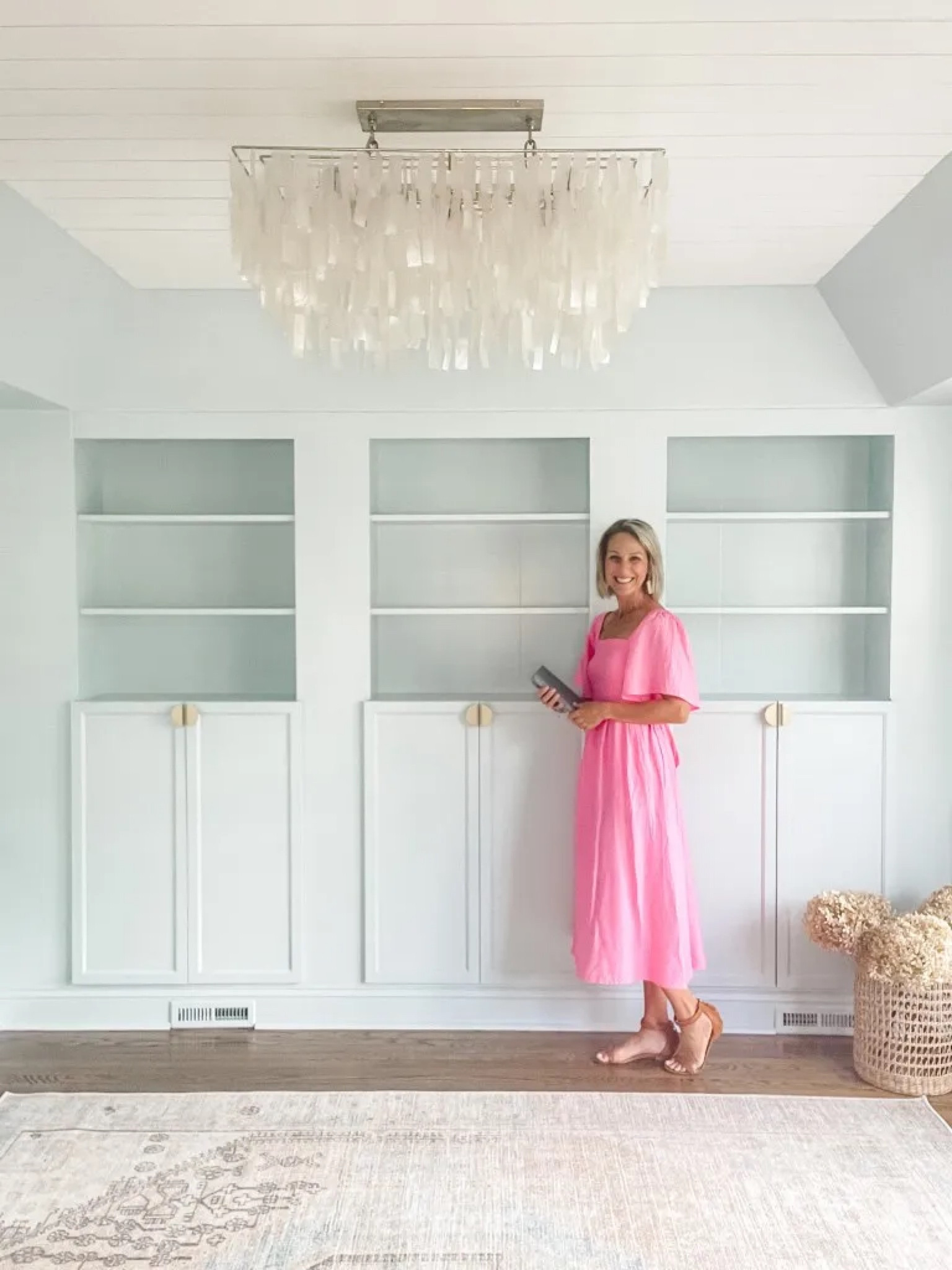 We transformed our dining room into my home office using Billy Bookcases from Ikea.

IKEA Billy bookcase, capiz chandelier, area rug, pastel area rug, coastal chandelier, west elm chandelier, built-in bookshelves, gold half moon handle, cabinet hardware, warm gold pull, gold Knob, machine washable rug, Target area rug, neutral decor, woven sea grass basket, tall woven round basket, wicker basket, home office decor. West Elm, Target, Amazon.

#homeoffice #amazon #target 

Get the full details on this IKEA hack Billy bookcases on heatherkrout.com

#LTKFind #LTKhome #LTKstyletip