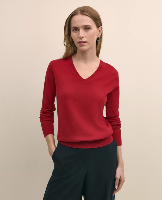 Brooks Brothers Women's Ultimate Merino Wool V-Neck Sweater | Red | Size XS | Brooks Brothers