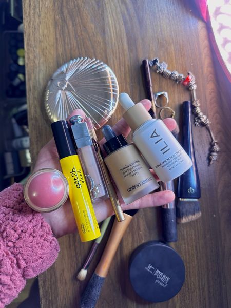 Monday beauty essentials —- sun kissed makeup look - winter - to - spring #LTKSpringSale 

#LTKbeauty #LTKSeasonal