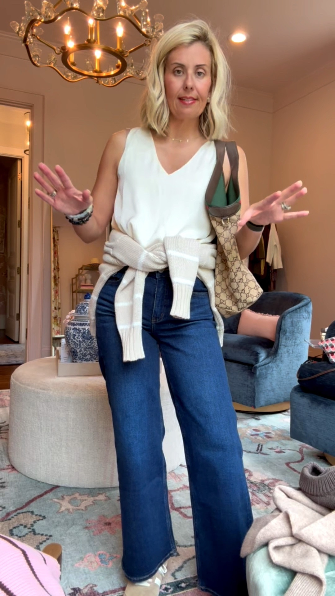 Throw on and go situation! Wear on repeat! 
Sizing:
Sweaters - xs
Jeans - 26 short 
Joggers - xs
Silk Tank - small
Pleated Skirt - xs