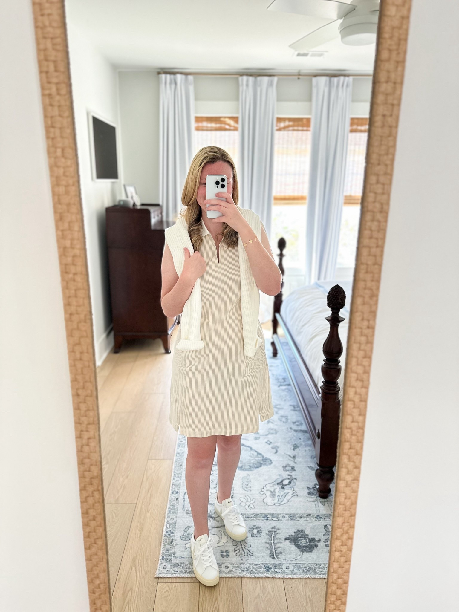 One of my favorite dresses is included in the Tuckernuck sample sale for $49! 

Tuckernuck sale, athletic dress, golf dress, country club prep, preppy style, Grandmillennial style, classic style 