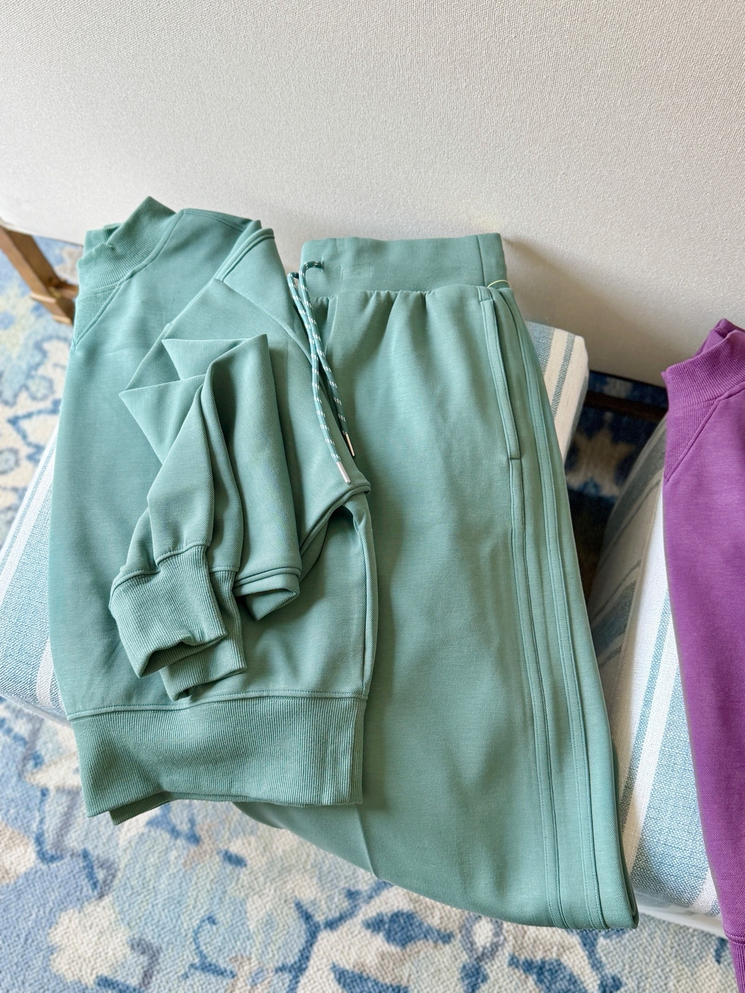 New Target athleisure matching set! Grabbed it in 2 colors perfect for fall! Fits tts 🍂 fall activewear set wide leg pants spanx dupe green set #target