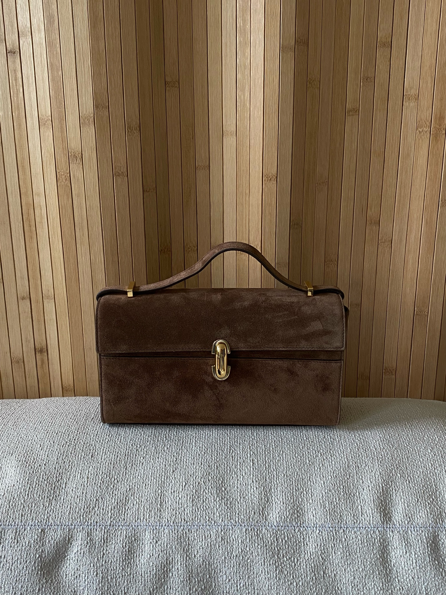 Suede dream bag by Savette 

#LTKeurope #LTKitbag #LTKSeasonal