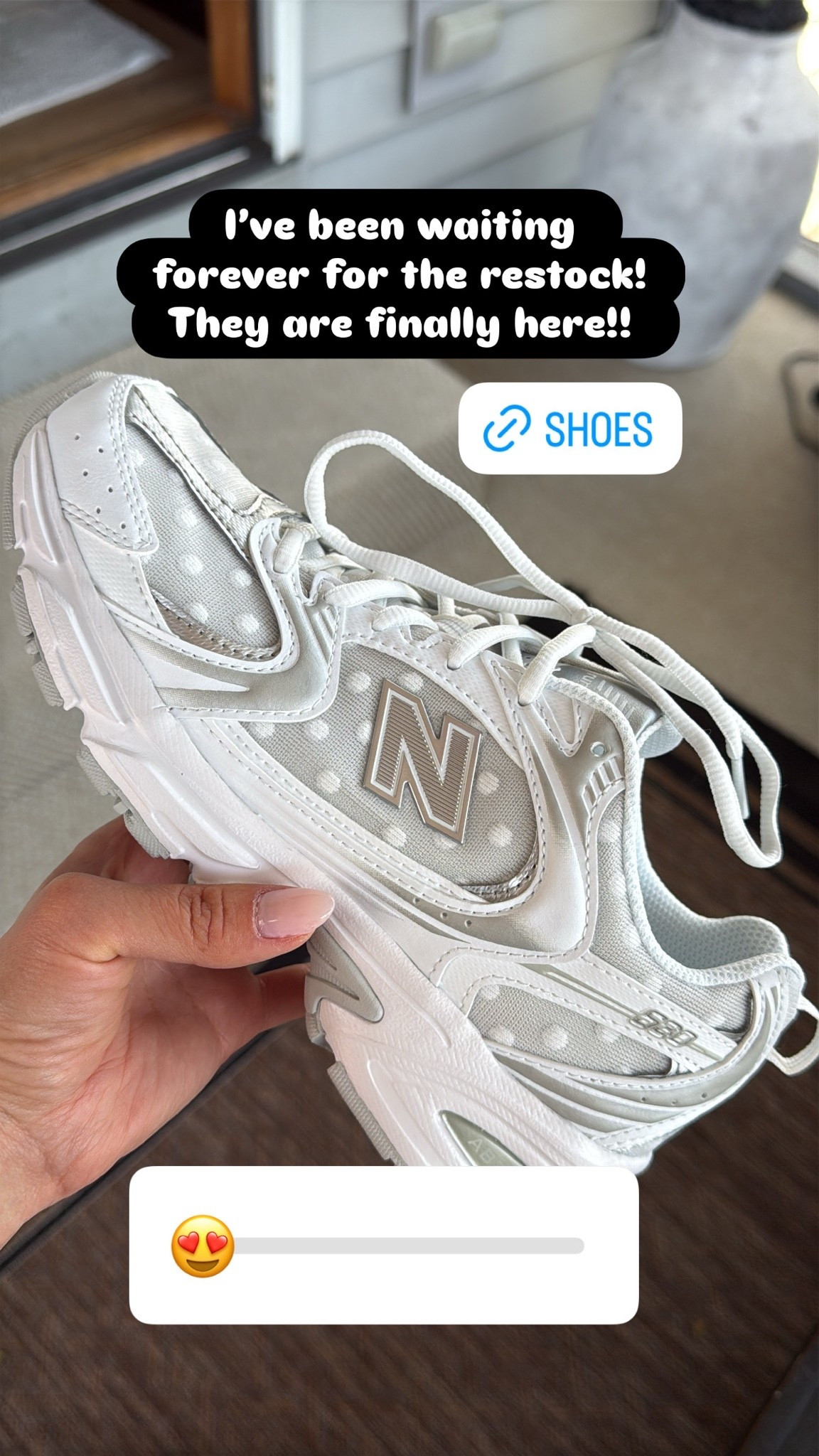 Runs tts. I wear a size 6 and got a size 6.