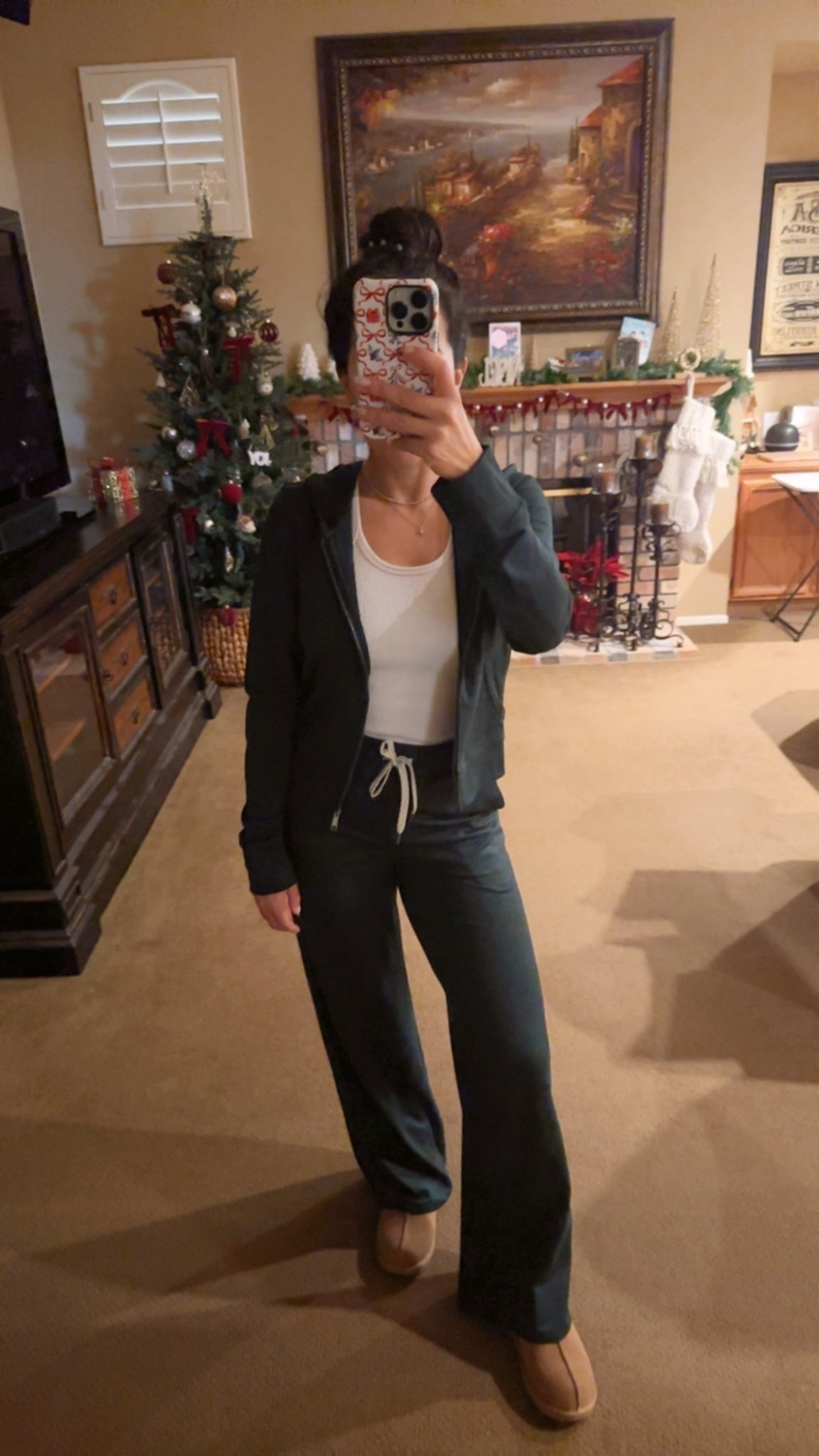 Love this wide leg loungewear from Vuori

#LTKSaleAlert #LTKActive #LTKPetite