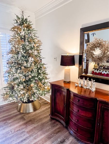 There’s nothing like a traditional silver and gold Christmas tree. It pairs beautifully with our client’s decor and adds an elegant touch for the holidays!

#LTKhome #LTKHoliday #LTKSeasonal