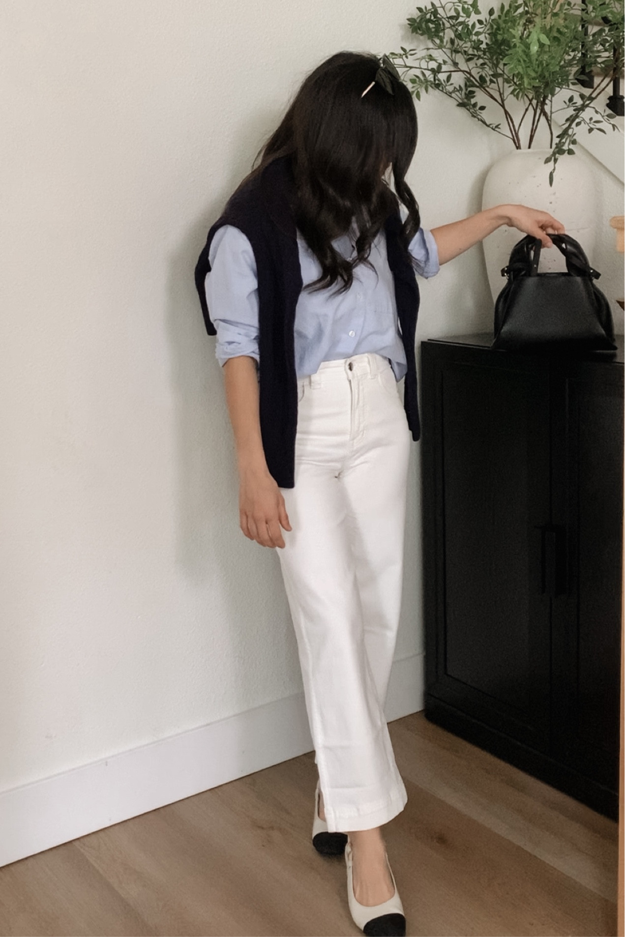 Petite friendly white jeans! Wearing size 24 petite 
Cotton shirt - XS 
Cashmere sweater small (I linked two similar cable knit options that are waaaayyyy less expensive and that I own and LOVE!) 


#LTKfindsunder50 #LTKfindsunder100 #LTKsalealert