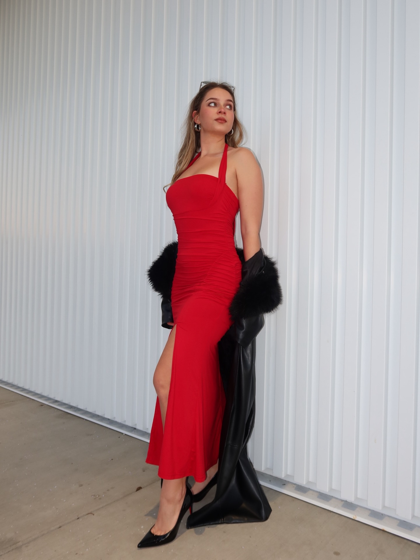 Don’t keep me waiting 💋 

PC: @masha_russia 

#merokeety #reddress #ladyinred #valentines 

#LTKgrwm #LTKNYFW #LTKValentine