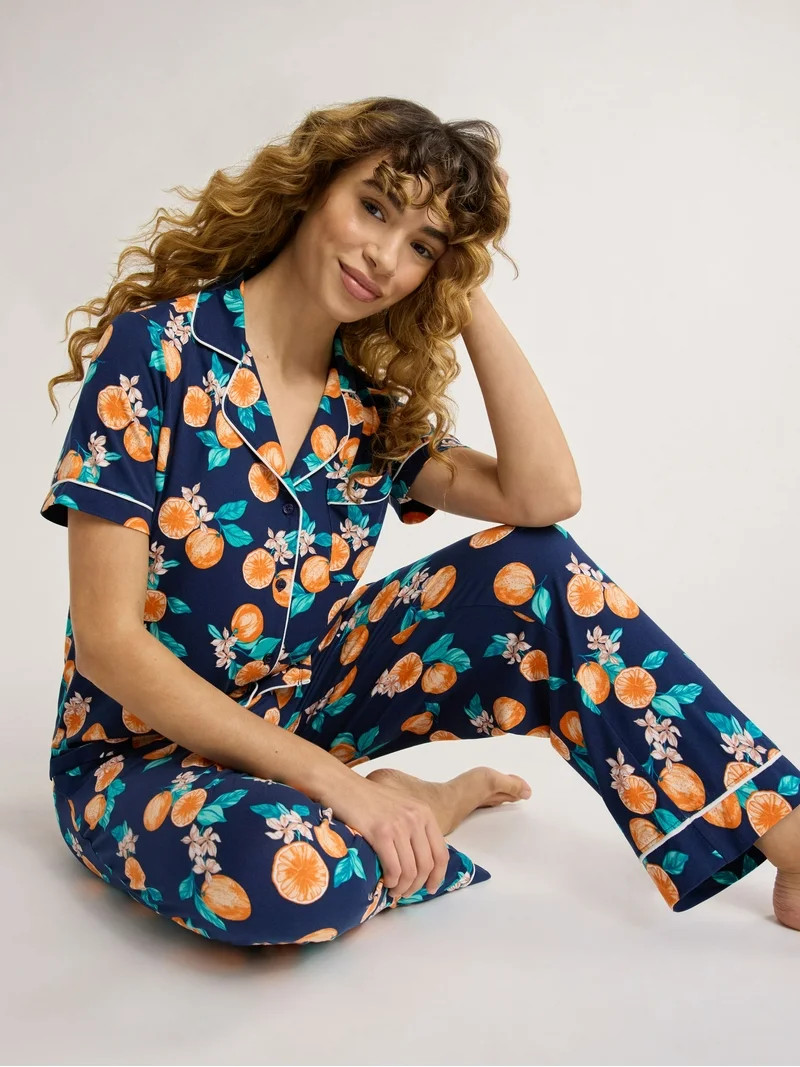 Joyspun Women's Dreamy Soft Collection Notch Collar Short Sleeve Knit Top & Capri Pajama Set, 2-P... | Walmart (US)