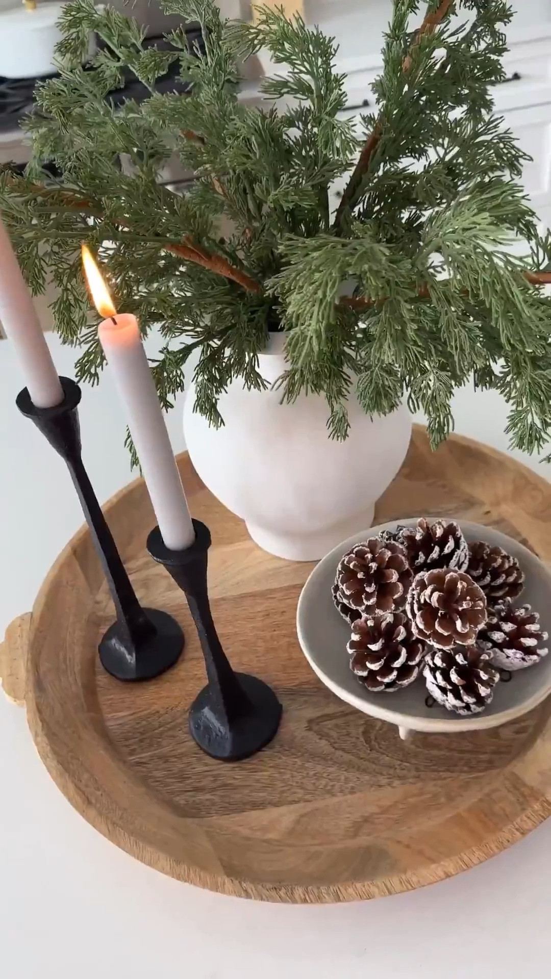 Winter Decor Styling

Home  home decor  winter home decor  winter home decor  faux greenery  candle  pinecones  stoneware bowl  wooden tray  modern home decor neutral home  ArchedManorr



#LTKHome #LTKSeasonal