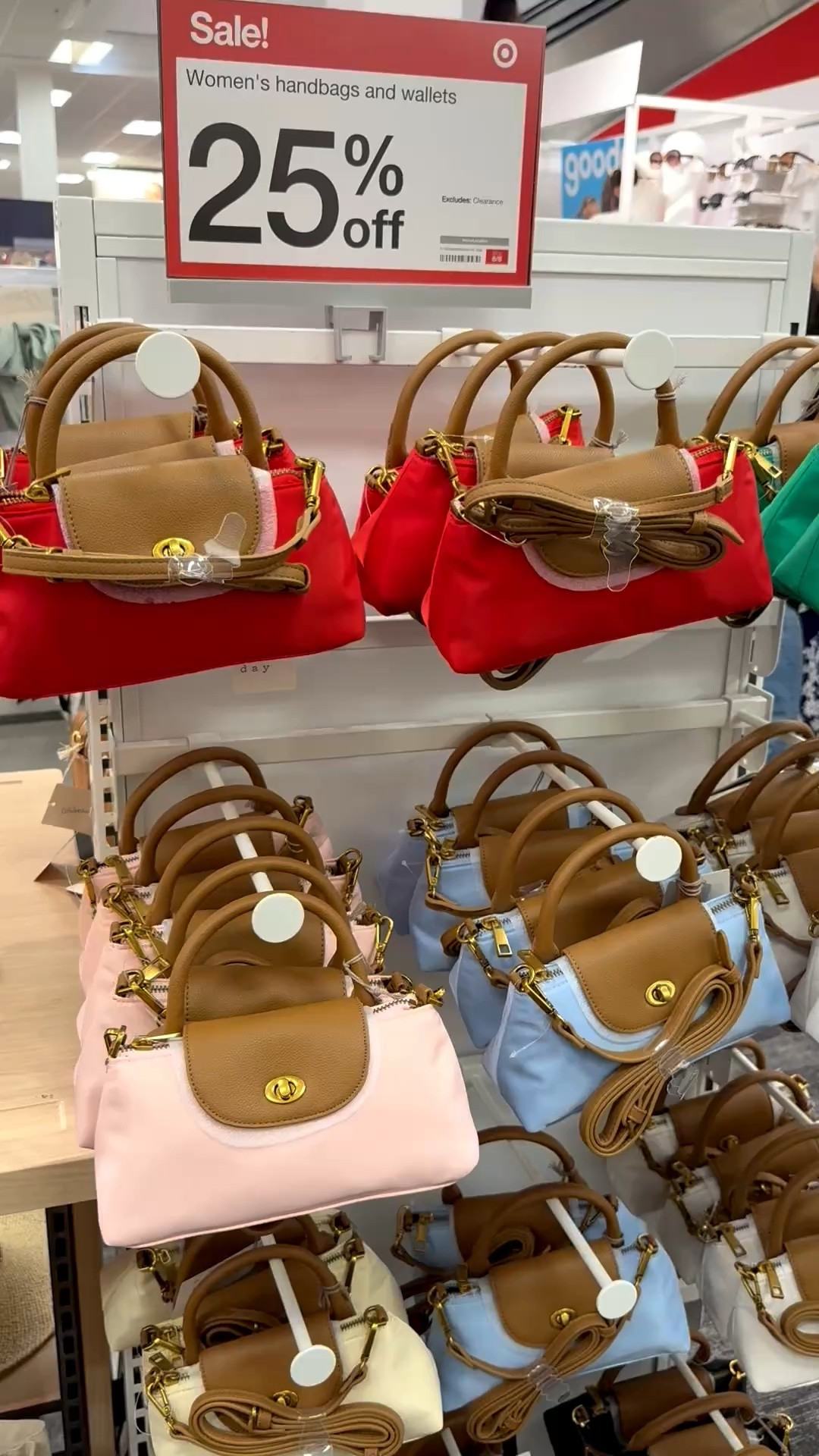 The cutest bags from @Target 
Currently on sale 👏🏼